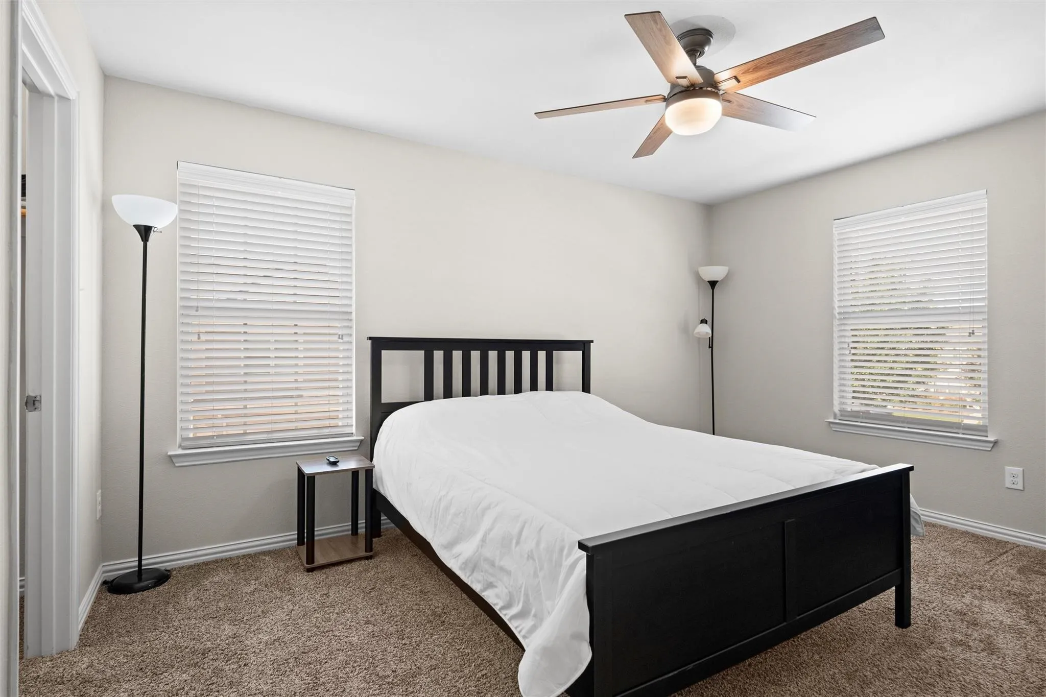 Townhouse For Rent in Tarrant County , 6900 Carrington Lane, Fort Worth, Texas 76137, 3 Bedroom, 3 Bathroom, 2 Garage spaces, 1,491 Sqft, built in 2013, mls#21369483, Real Estate Agent in Fort Worth, Homes For Rent in Tarrant county, Homes For Rent in Fort Worth, Realtor in Fort Worth Texas, Real Estate Brokerage Independent Realty Texas, Luminita Cordes Realtor