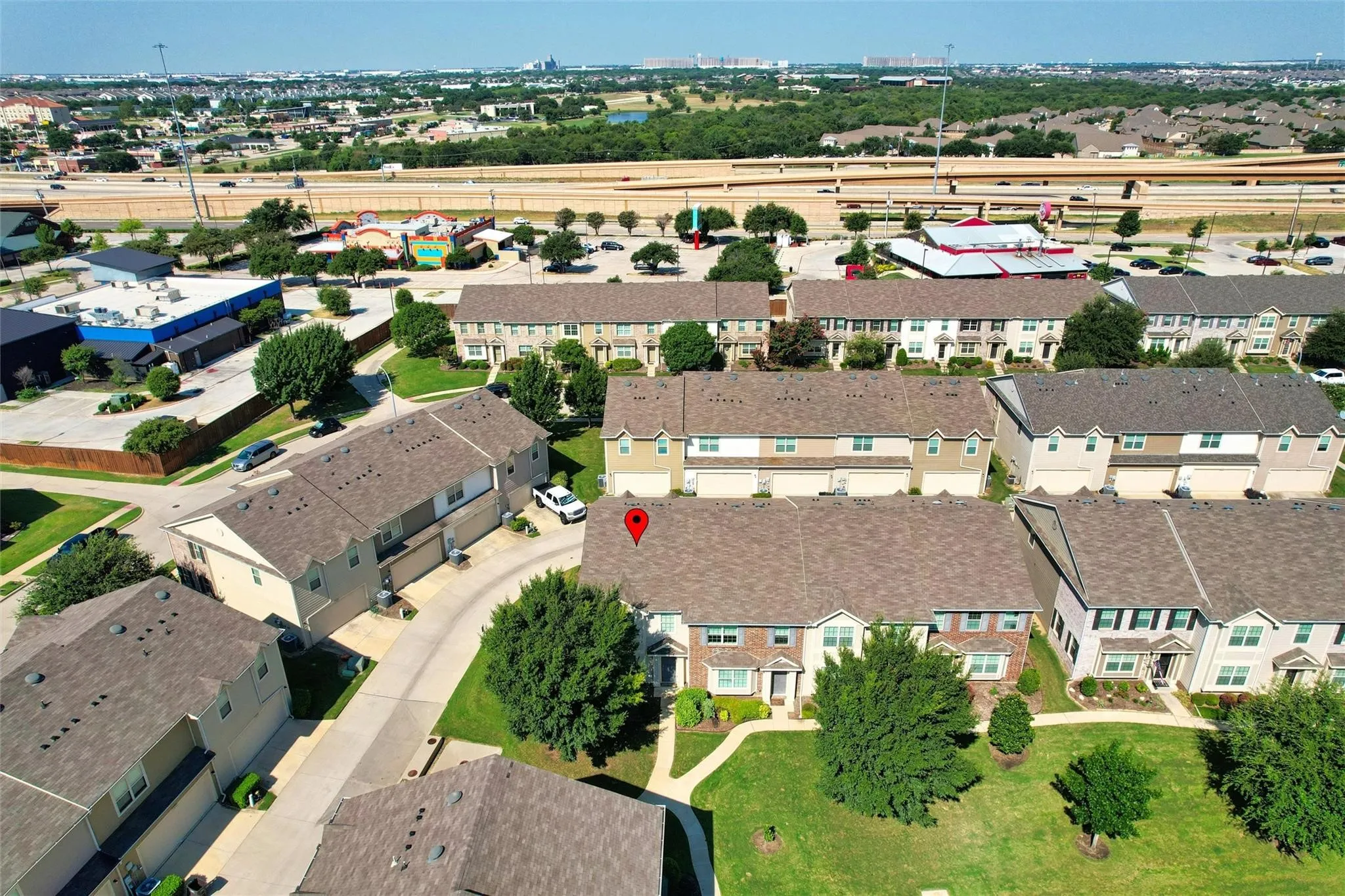 Townhouse For Rent in Tarrant County , 6900 Carrington Lane, Fort Worth, Texas 76137, 3 Bedroom, 3 Bathroom, 2 Garage spaces, 1,491 Sqft, built in 2013, mls#21369483, Real Estate Agent in Fort Worth, Homes For Rent in Tarrant county, Homes For Rent in Fort Worth, Realtor in Fort Worth Texas, Real Estate Brokerage Independent Realty Texas, Luminita Cordes Realtor