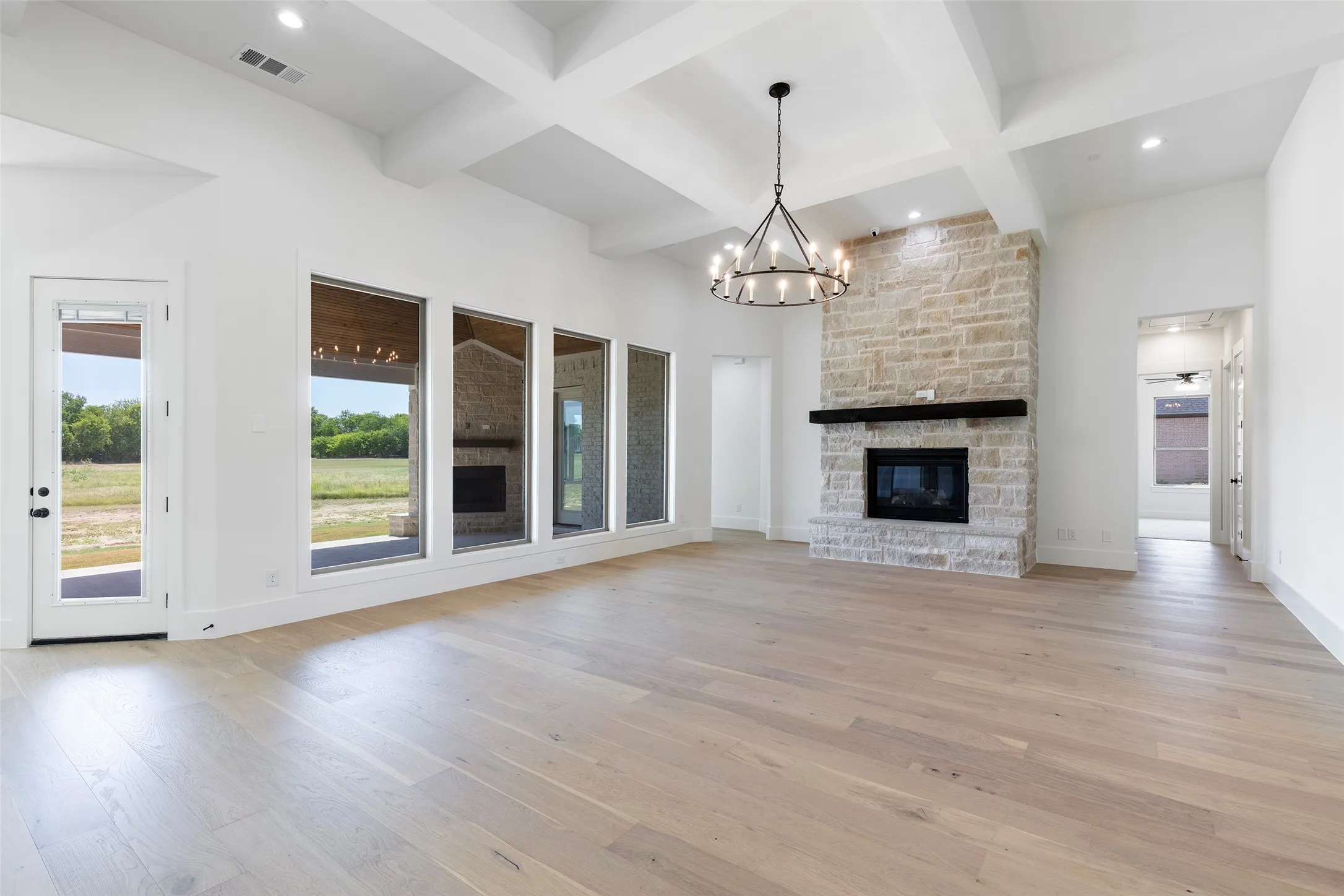 This is not the floor plan listed. This is showing quality of previously built homes by Scott Post Homes