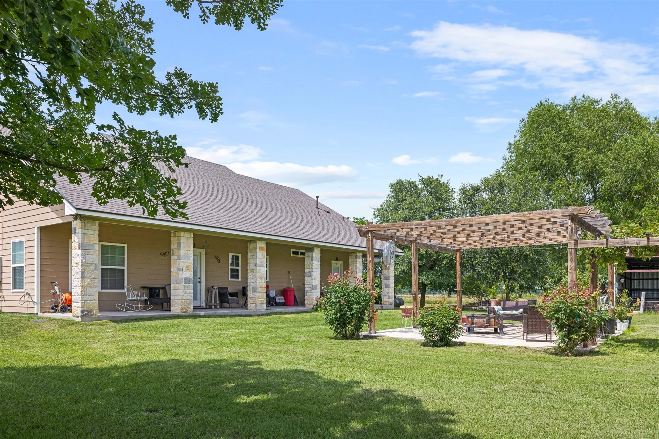 Single Family Residence For Sale in Limestone County , 476 LCR 640 (+/-31.50 Acres), Groesbeck, Texas 76642, 3 Bedroom, 3 Bathroom, Garage spaces, 1,855 Sqft, built in 2014, mls#21371752, Real Estate Agent in Groesbeck, Homes For Sale in Limestone county, Homes For Sale in Groesbeck, Realtor in Groesbeck Texas, Real Estate Brokerage Independent Realty Texas, Luminita Cordes Realtor