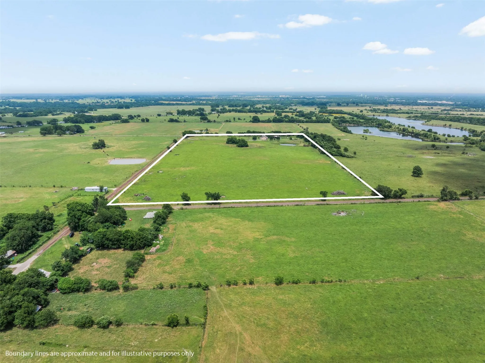 Single Family Residence For Sale in Limestone County , 476 LCR 640 (+/-31.50 Acres), Groesbeck, Texas 76642, 3 Bedroom, 3 Bathroom, Garage spaces, 1,855 Sqft, built in 2014, mls#21371752, Real Estate Agent in Groesbeck, Homes For Sale in Limestone county, Homes For Sale in Groesbeck, Realtor in Groesbeck Texas, Real Estate Brokerage Independent Realty Texas, Luminita Cordes Realtor
