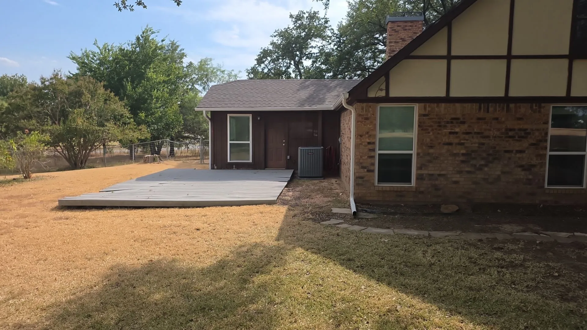 Single Family Residence For Sale in Parker County , 457 Shady Oak Drive, Weatherford, Texas 76087, 3 Bedroom, 2 Bathroom, 2 Garage spaces, 1,624 Sqft, built in 1977, mls#21372244, Real Estate Agent in Weatherford, Homes For Sale in Parker county, Homes For Sale in Weatherford, Realtor in Weatherford Texas, Real Estate Brokerage Independent Realty Texas, Luminita Cordes Realtor