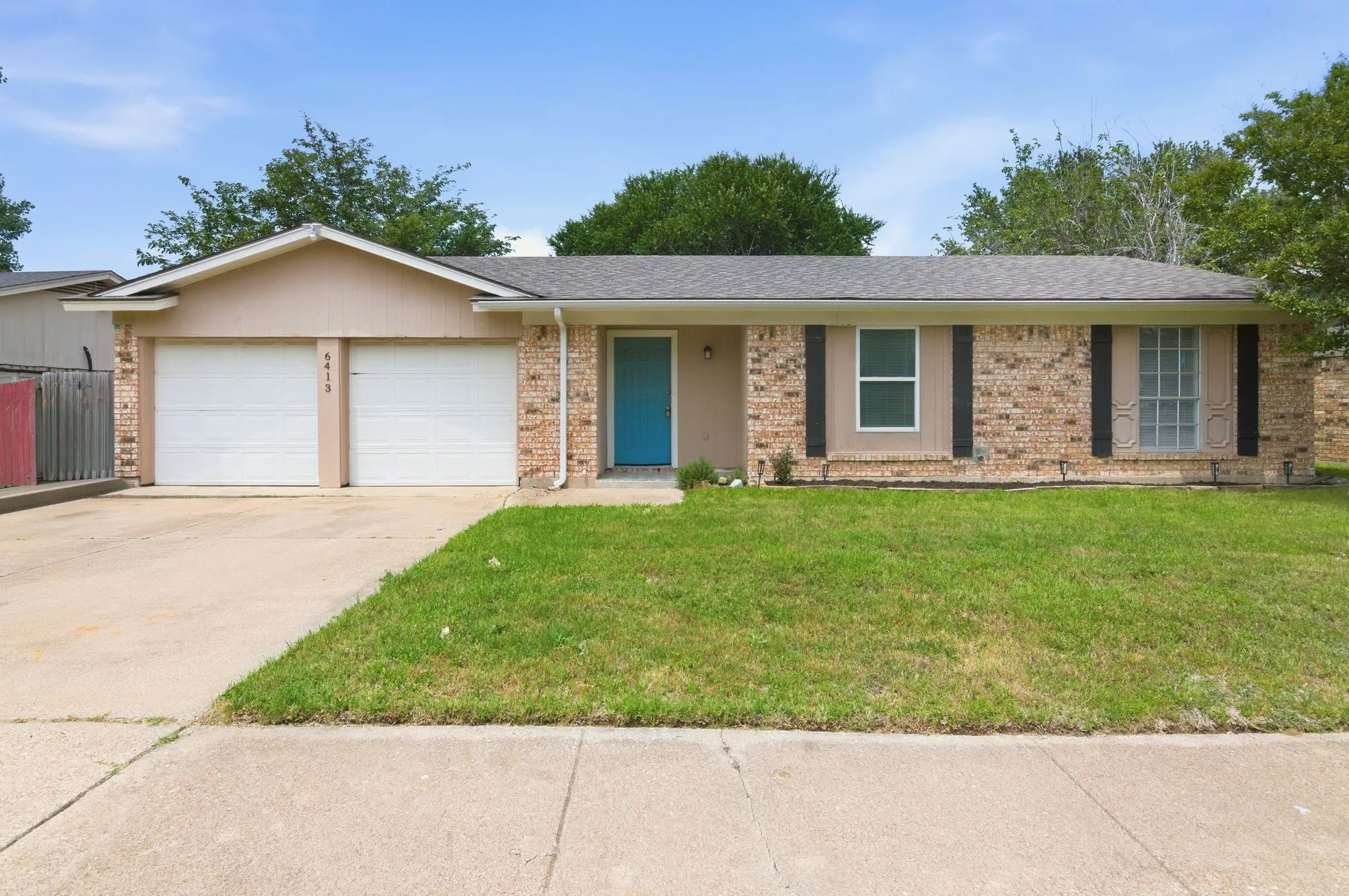 Single Family Residence For Rent in Tarrant County , 6413 Melinda Court, Watauga, Texas 76148, 3 Bedroom, 2 Bathroom, 2 Garage spaces, 1,182 Sqft, built in 1984, mls#21371898, Real Estate Agent in Watauga, Homes For Rent in Tarrant county, Homes For Rent in Watauga, Realtor in Watauga Texas, Real Estate Brokerage Independent Realty Texas, Luminita Cordes Realtor