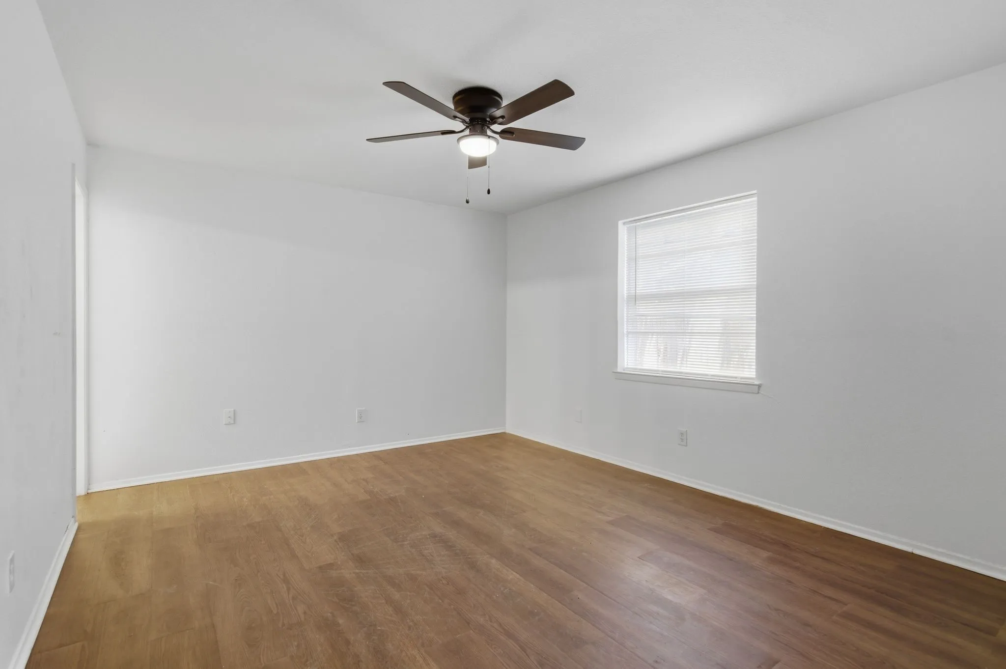 Single Family Residence For Rent in Tarrant County , 6413 Melinda Court, Watauga, Texas 76148, 3 Bedroom, 2 Bathroom, 2 Garage spaces, 1,182 Sqft, built in 1984, mls#21371898, Real Estate Agent in Watauga, Homes For Rent in Tarrant county, Homes For Rent in Watauga, Realtor in Watauga Texas, Real Estate Brokerage Independent Realty Texas, Luminita Cordes Realtor