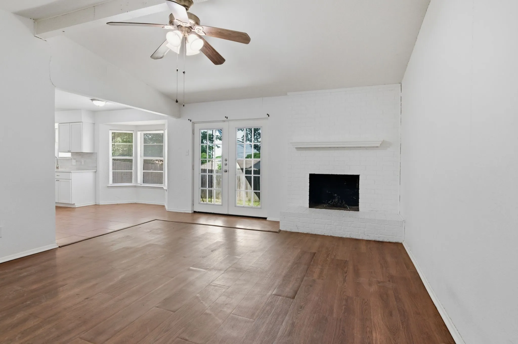 Single Family Residence For Rent in Tarrant County , 6413 Melinda Court, Watauga, Texas 76148, 3 Bedroom, 2 Bathroom, 2 Garage spaces, 1,182 Sqft, built in 1984, mls#21371898, Real Estate Agent in Watauga, Homes For Rent in Tarrant county, Homes For Rent in Watauga, Realtor in Watauga Texas, Real Estate Brokerage Independent Realty Texas, Luminita Cordes Realtor