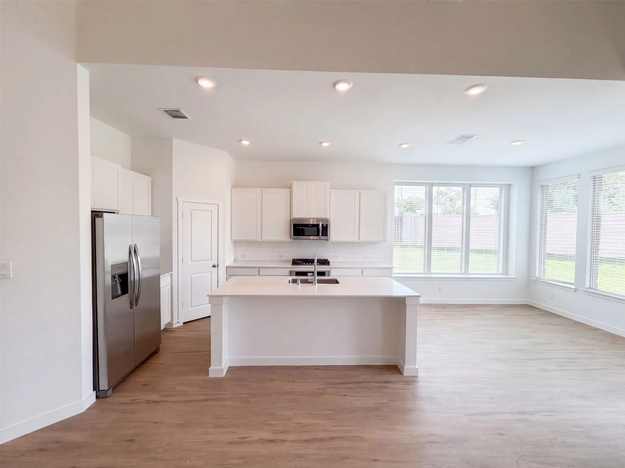 Single Family Residence For Sale in Denton County , 201 Loving Trail, Justin, Texas 76247, 4 Bedroom, 4 Bathroom, 2 Garage spaces, 3,549 Sqft, built in 2026, mls#21372215, Real Estate Agent in Justin, Homes For Sale in Denton county, Homes For Sale in Justin, Realtor in Justin Texas, Real Estate Brokerage Independent Realty Texas, Luminita Cordes Realtor