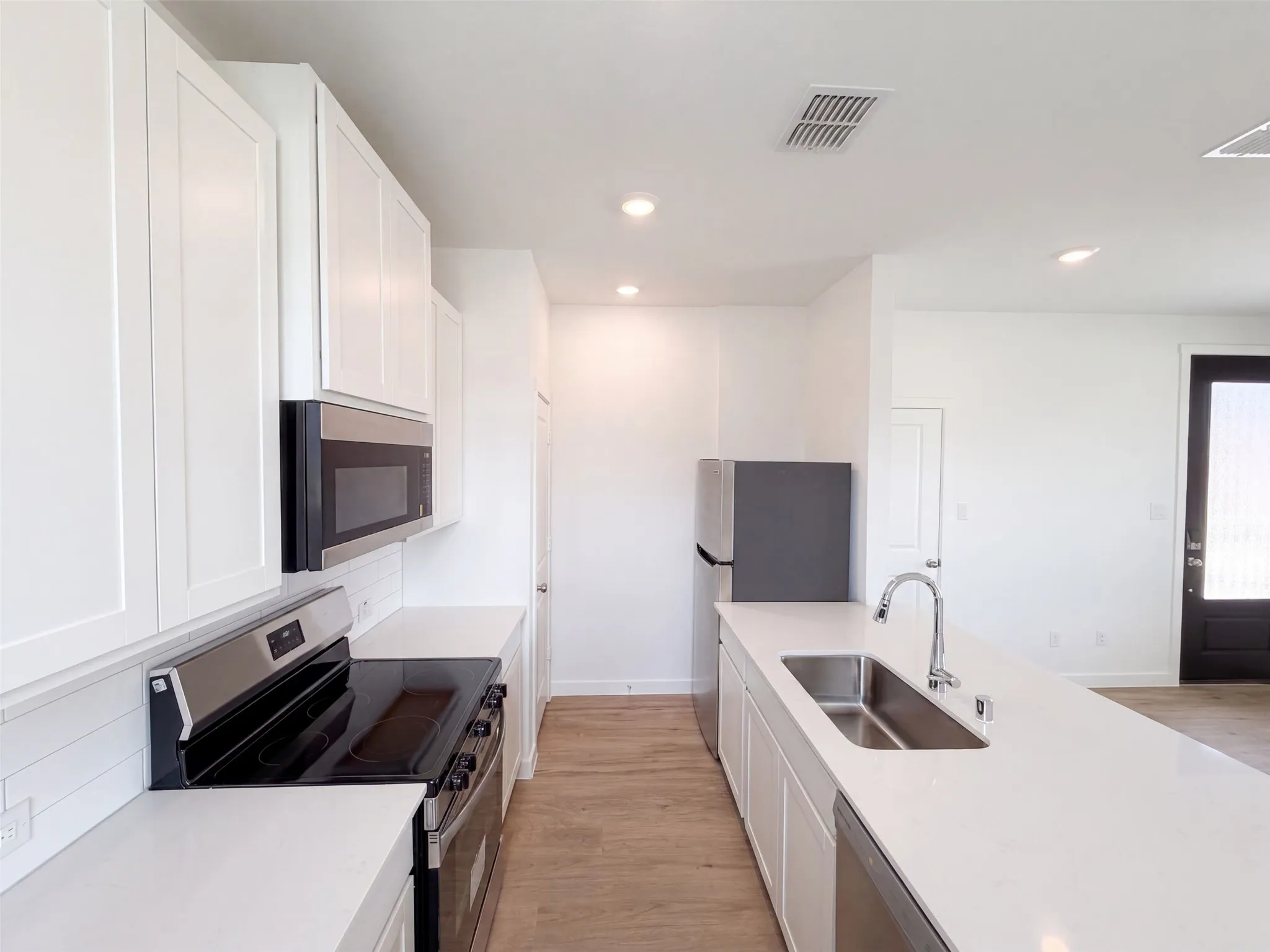 Single Family Residence For Sale in Denton County , 201 Loving Trail, Justin, Texas 76247, 4 Bedroom, 4 Bathroom, 2 Garage spaces, 3,549 Sqft, built in 2026, mls#21372215, Real Estate Agent in Justin, Homes For Sale in Denton county, Homes For Sale in Justin, Realtor in Justin Texas, Real Estate Brokerage Independent Realty Texas, Luminita Cordes Realtor