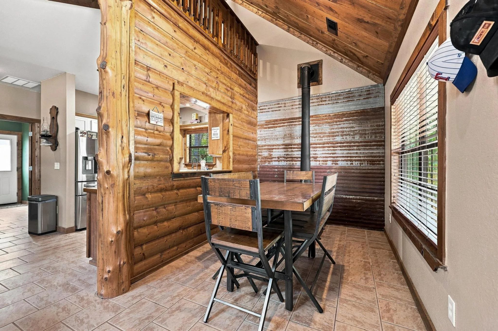 Single Family Residence For Sale in Grayson County , 288 Clayton Drive, Pottsboro, Texas 75076, 2 Bedroom, 2 Bathroom, Garage spaces, 1,462 Sqft, built in 2007, mls#21369261, Real Estate Agent in Pottsboro, Homes For Sale in Grayson county, Homes For Sale in Pottsboro, Realtor in Pottsboro Texas, Real Estate Brokerage Independent Realty Texas, Luminita Cordes Realtor
