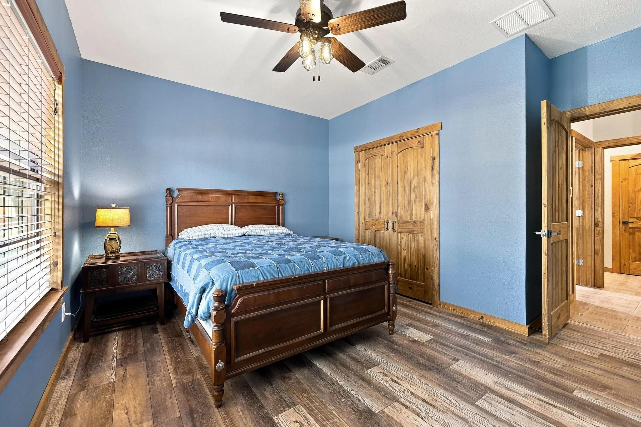 Single Family Residence For Sale in Grayson County , 288 Clayton Drive, Pottsboro, Texas 75076, 2 Bedroom, 2 Bathroom, Garage spaces, 1,462 Sqft, built in 2007, mls#21369261, Real Estate Agent in Pottsboro, Homes For Sale in Grayson county, Homes For Sale in Pottsboro, Realtor in Pottsboro Texas, Real Estate Brokerage Independent Realty Texas, Luminita Cordes Realtor