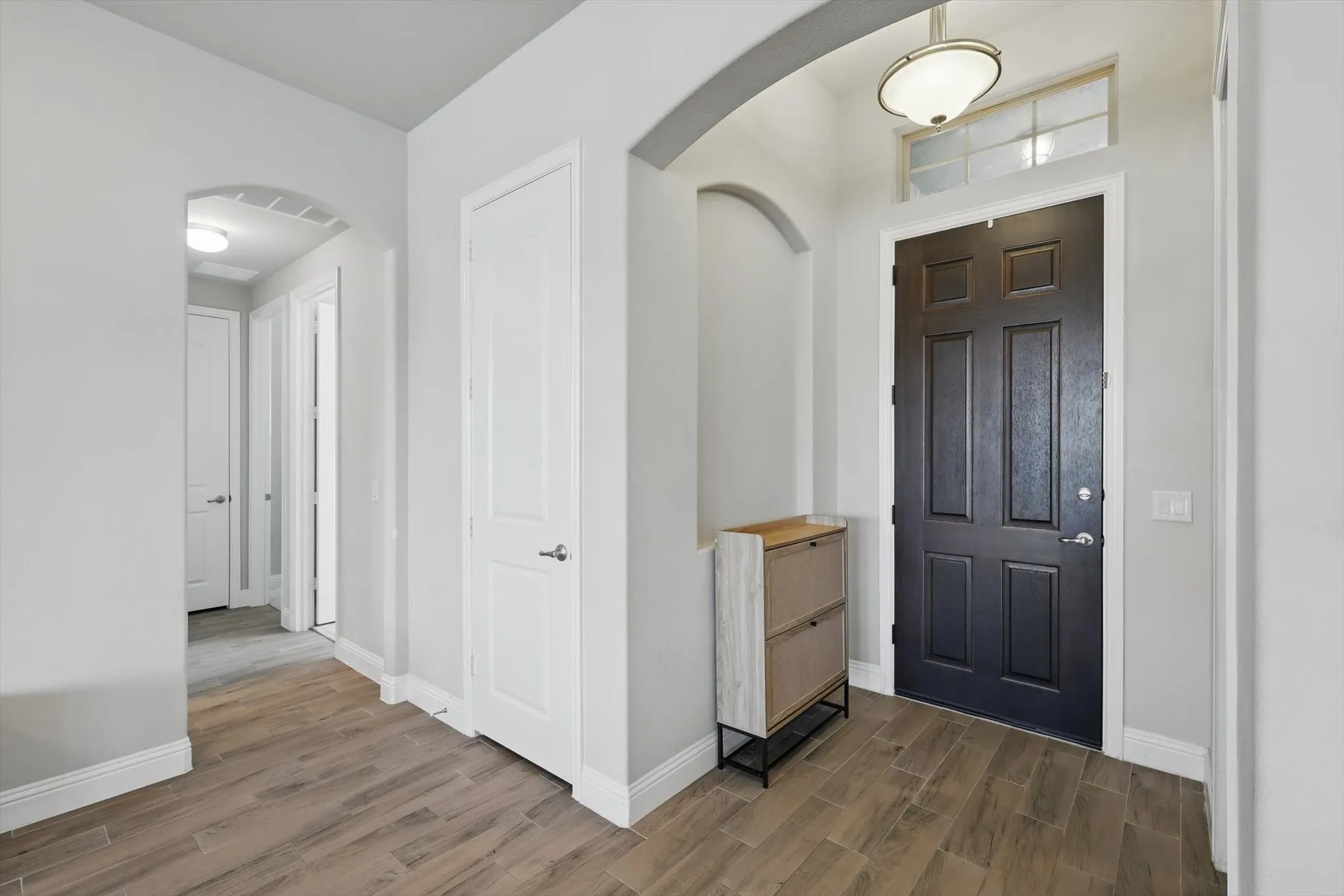 Single Family Residence For Rent in Collin County , 4303 Juniper Lane, Melissa, Texas 75454, 4 Bedroom, 2 Bathroom, 2 Garage spaces, 2,216 Sqft, built in 2019, mls#21372258, Real Estate Agent in Melissa, Homes For Rent in Collin county, Homes For Rent in Melissa, Realtor in Melissa Texas, Real Estate Brokerage Independent Realty Texas, Luminita Cordes Realtor