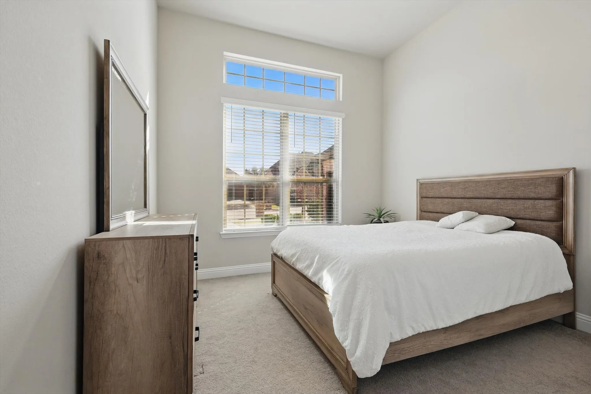 Single Family Residence For Rent in Collin County , 4303 Juniper Lane, Melissa, Texas 75454, 4 Bedroom, 2 Bathroom, 2 Garage spaces, 2,216 Sqft, built in 2019, mls#21372258, Real Estate Agent in Melissa, Homes For Rent in Collin county, Homes For Rent in Melissa, Realtor in Melissa Texas, Real Estate Brokerage Independent Realty Texas, Luminita Cordes Realtor