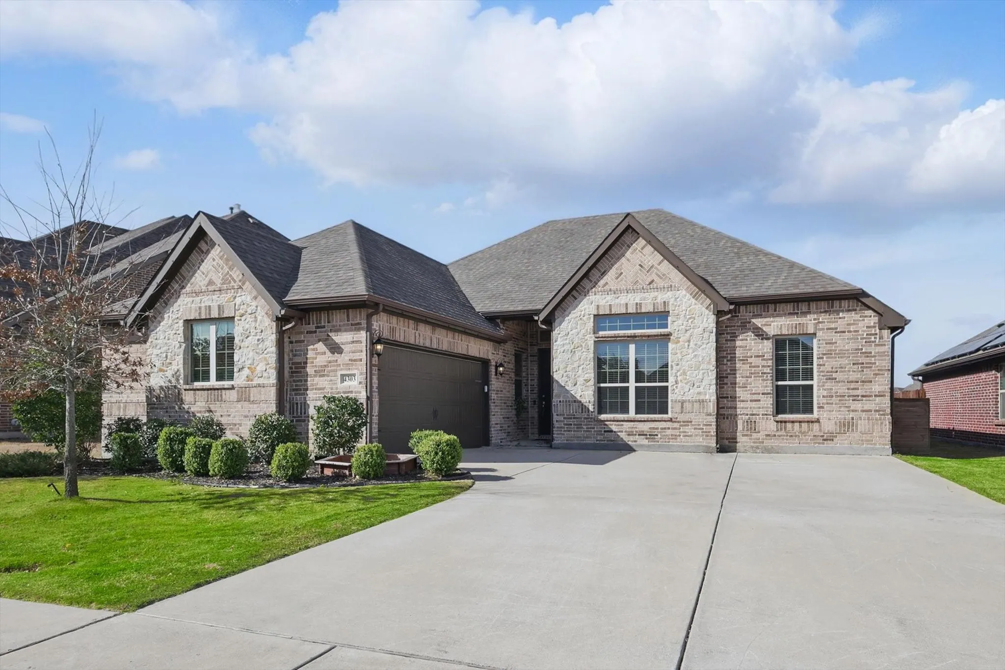 Single Family Residence For Rent in Collin County , 4303 Juniper Lane, Melissa, Texas 75454, 4 Bedroom, 2 Bathroom, 2 Garage spaces, 2,216 Sqft, built in 2019, mls#21372258, Real Estate Agent in Melissa, Homes For Rent in Collin county, Homes For Rent in Melissa, Realtor in Melissa Texas, Real Estate Brokerage Independent Realty Texas, Luminita Cordes Realtor