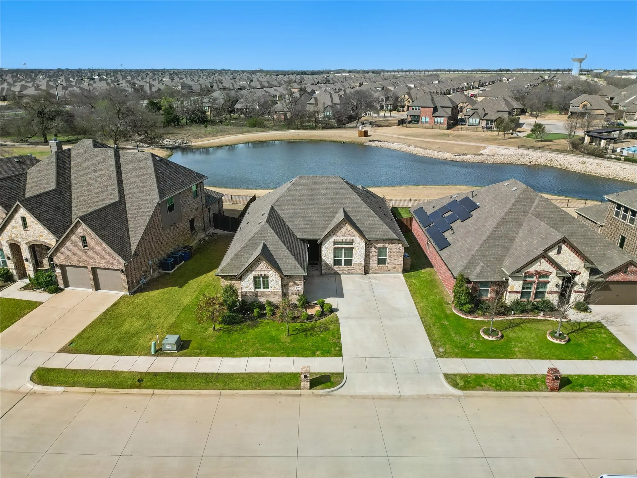 Single Family Residence For Rent in Collin County , 4303 Juniper Lane, Melissa, Texas 75454, 4 Bedroom, 2 Bathroom, 2 Garage spaces, 2,216 Sqft, built in 2019, mls#21372258, Real Estate Agent in Melissa, Homes For Rent in Collin county, Homes For Rent in Melissa, Realtor in Melissa Texas, Real Estate Brokerage Independent Realty Texas, Luminita Cordes Realtor