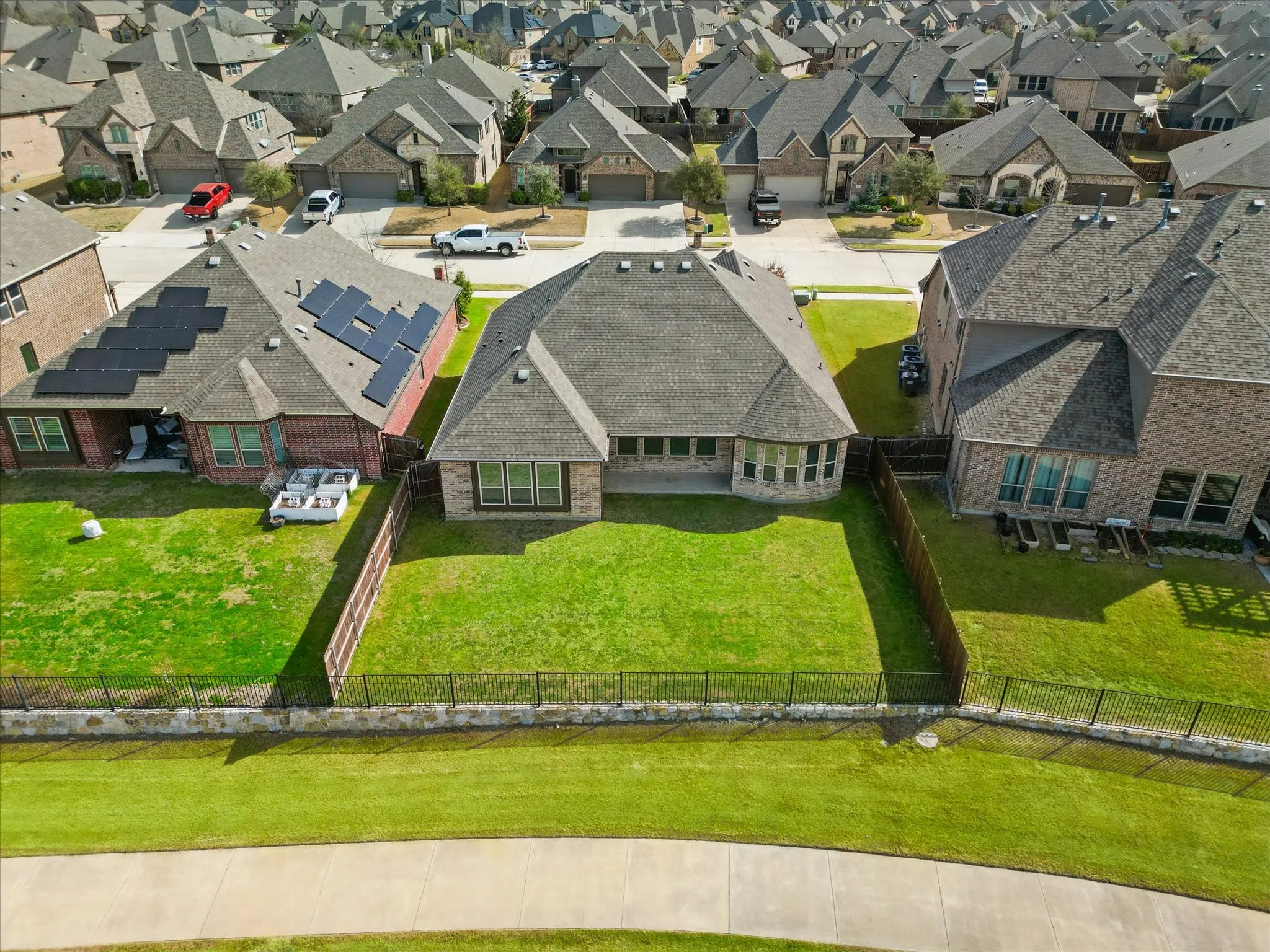 Single Family Residence For Rent in Collin County , 4303 Juniper Lane, Melissa, Texas 75454, 4 Bedroom, 2 Bathroom, 2 Garage spaces, 2,216 Sqft, built in 2019, mls#21372258, Real Estate Agent in Melissa, Homes For Rent in Collin county, Homes For Rent in Melissa, Realtor in Melissa Texas, Real Estate Brokerage Independent Realty Texas, Luminita Cordes Realtor