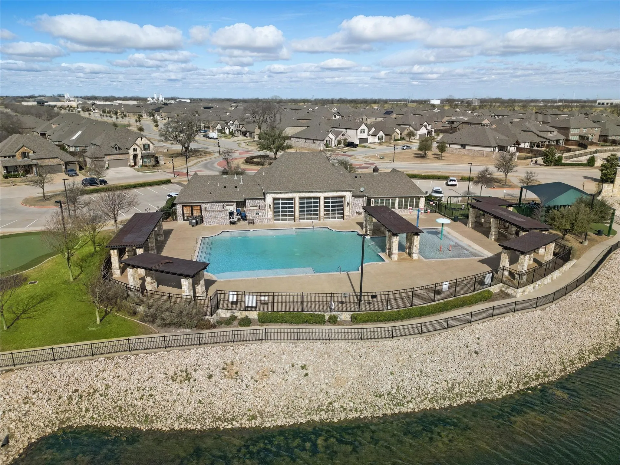 Single Family Residence For Rent in Collin County , 4303 Juniper Lane, Melissa, Texas 75454, 4 Bedroom, 2 Bathroom, 2 Garage spaces, 2,216 Sqft, built in 2019, mls#21372258, Real Estate Agent in Melissa, Homes For Rent in Collin county, Homes For Rent in Melissa, Realtor in Melissa Texas, Real Estate Brokerage Independent Realty Texas, Luminita Cordes Realtor