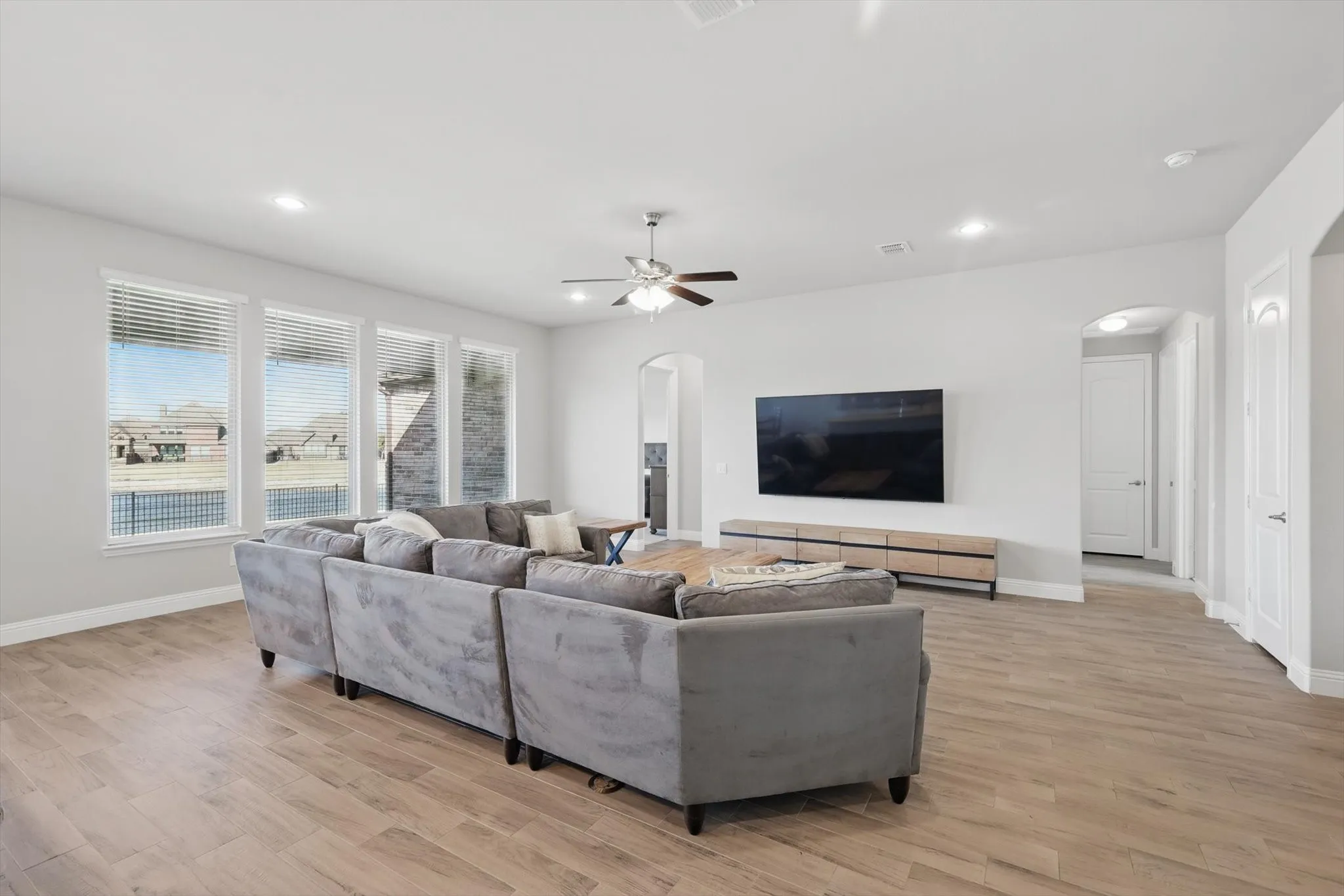 Single Family Residence For Rent in Collin County , 4303 Juniper Lane, Melissa, Texas 75454, 4 Bedroom, 2 Bathroom, 2 Garage spaces, 2,216 Sqft, built in 2019, mls#21372258, Real Estate Agent in Melissa, Homes For Rent in Collin county, Homes For Rent in Melissa, Realtor in Melissa Texas, Real Estate Brokerage Independent Realty Texas, Luminita Cordes Realtor