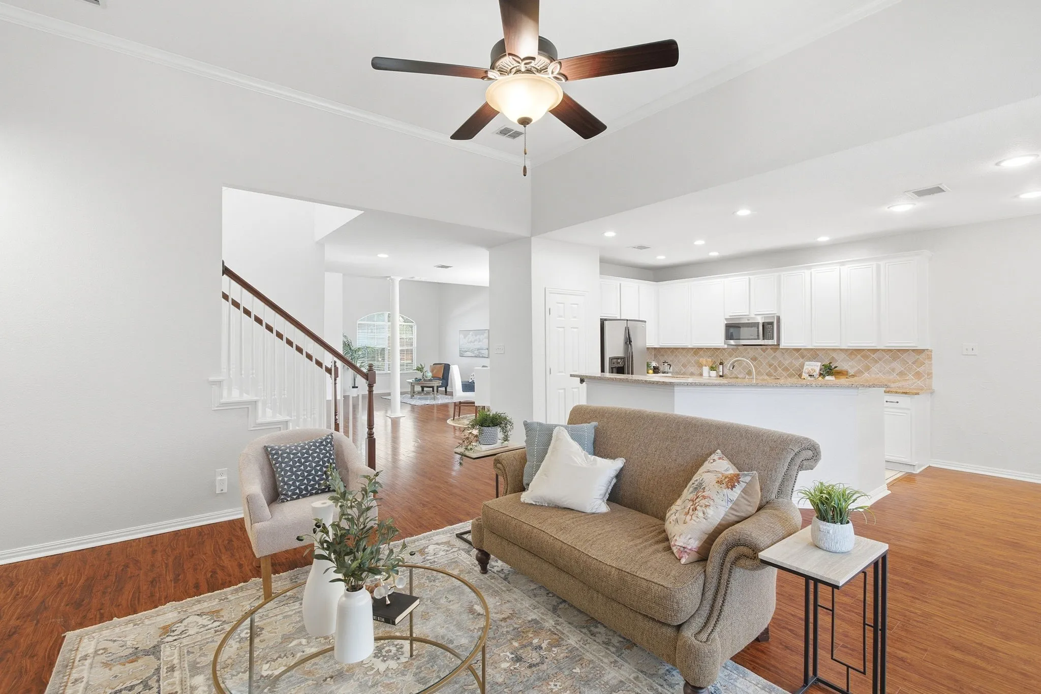 Single Family Residence For Sale in Denton County , 1667 Idlewild Drive, Frisco, Texas 75036, 4 Bedroom, 3 Bathroom, 3 Garage spaces, 2,862 Sqft, built in 1999, mls#21357408, Real Estate Agent in Frisco, Homes For Sale in Denton county, Homes For Sale in Frisco, Realtor in Frisco Texas, Real Estate Brokerage Independent Realty Texas, Luminita Cordes Realtor