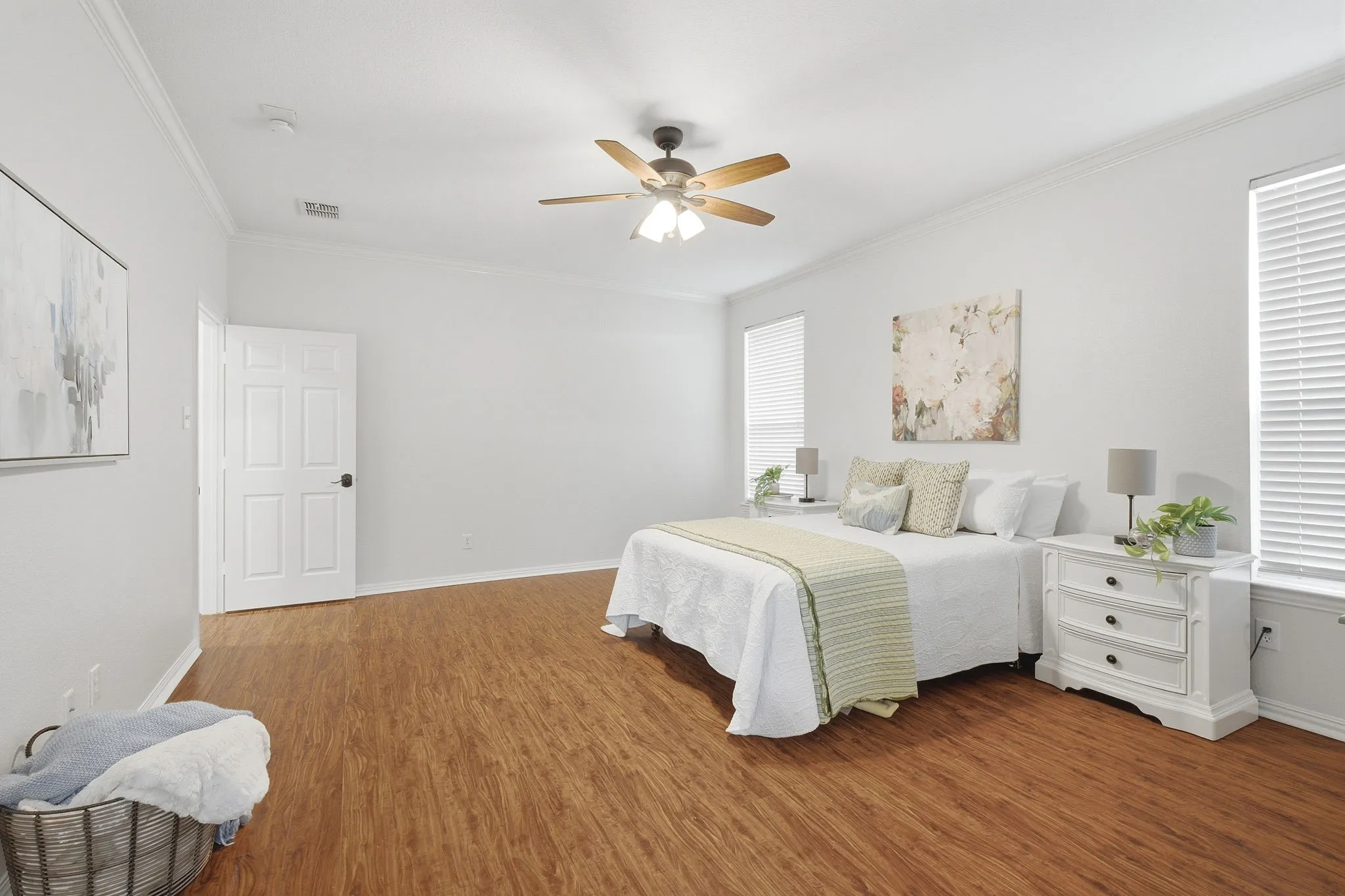 Single Family Residence For Sale in Denton County , 1667 Idlewild Drive, Frisco, Texas 75036, 4 Bedroom, 3 Bathroom, 3 Garage spaces, 2,862 Sqft, built in 1999, mls#21357408, Real Estate Agent in Frisco, Homes For Sale in Denton county, Homes For Sale in Frisco, Realtor in Frisco Texas, Real Estate Brokerage Independent Realty Texas, Luminita Cordes Realtor