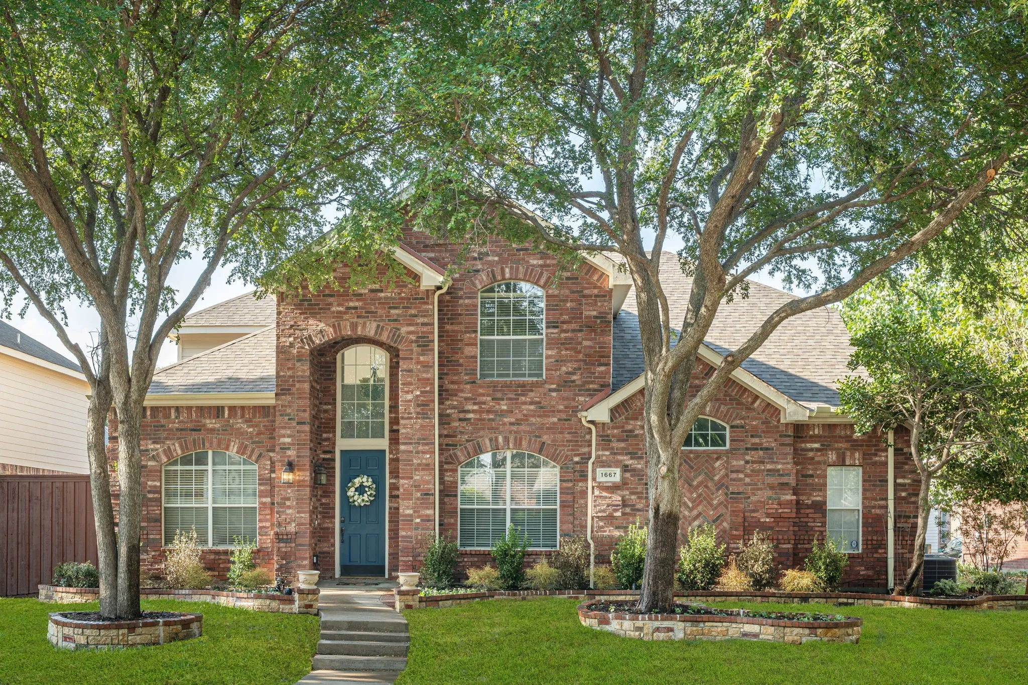 Single Family Residence For Sale in Denton County , 1667 Idlewild Drive, Frisco, Texas 75036, 4 Bedroom, 3 Bathroom, 3 Garage spaces, 2,862 Sqft, built in 1999, mls#21357408, Real Estate Agent in Frisco, Homes For Sale in Denton county, Homes For Sale in Frisco, Realtor in Frisco Texas, Real Estate Brokerage Independent Realty Texas, Luminita Cordes Realtor