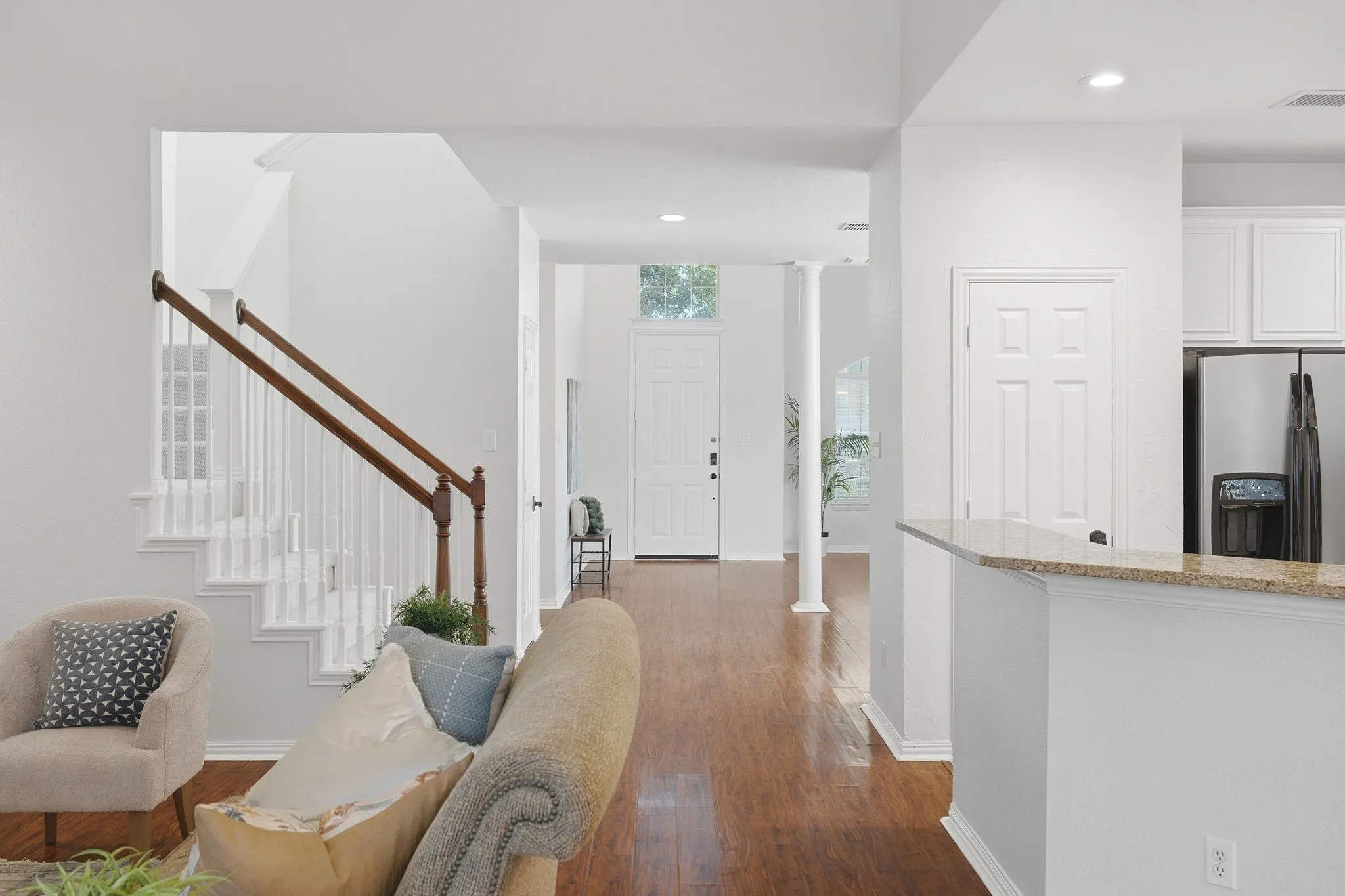 Single Family Residence For Sale in Denton County , 1667 Idlewild Drive, Frisco, Texas 75036, 4 Bedroom, 3 Bathroom, 3 Garage spaces, 2,862 Sqft, built in 1999, mls#21357408, Real Estate Agent in Frisco, Homes For Sale in Denton county, Homes For Sale in Frisco, Realtor in Frisco Texas, Real Estate Brokerage Independent Realty Texas, Luminita Cordes Realtor