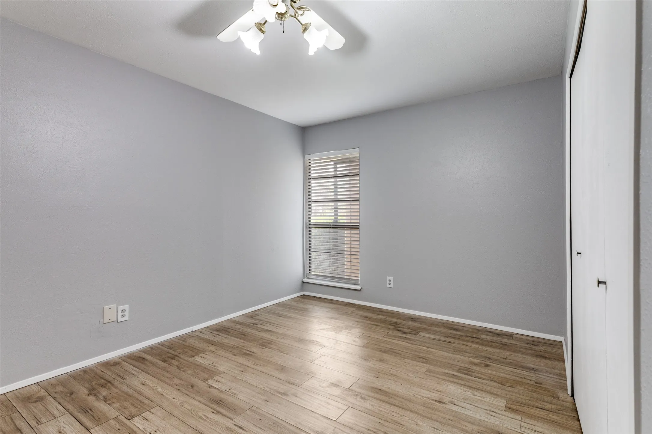 Single Family Residence For Rent in Tarrant County , 7504 Portman Avenue, Fort Worth, Texas 76112, 3 Bedroom, 2 Bathroom, 2 Garage spaces, 1,723 Sqft, built in 1978, mls#21372060, Real Estate Agent in Fort Worth, Homes For Rent in Tarrant county, Homes For Rent in Fort Worth, Realtor in Fort Worth Texas, Real Estate Brokerage Independent Realty Texas, Luminita Cordes Realtor