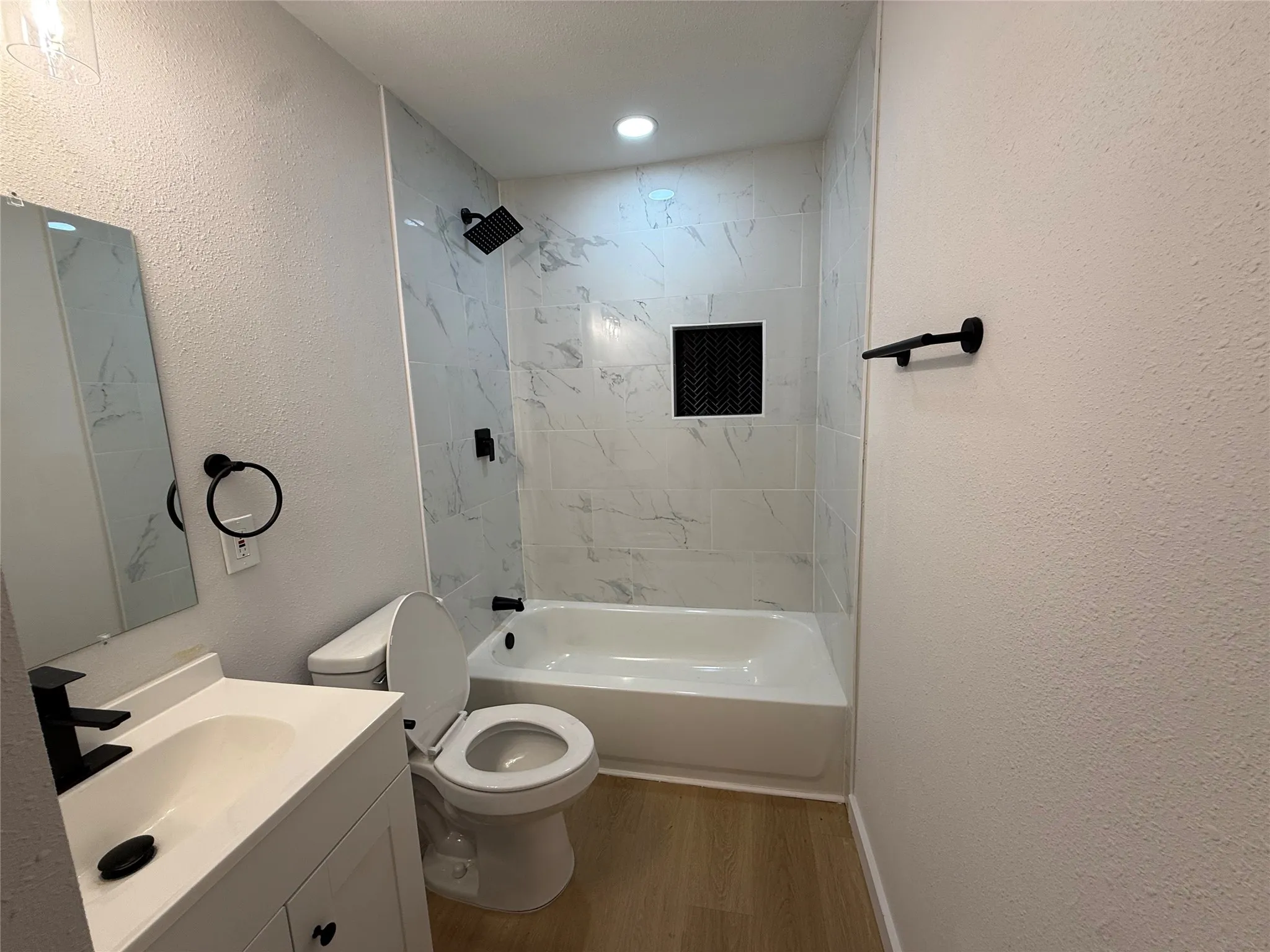 Single Family Residence For Rent in Dallas County , 1918 Proctor Drive, Grand Prairie, Texas 75051, 4 Bedroom, 2 Bathroom, Garage spaces, 1,690 Sqft, built in 1956, mls#21372269, Real Estate Agent in Grand Prairie, Homes For Rent in Dallas county, Homes For Rent in Grand Prairie, Realtor in Grand Prairie Texas, Real Estate Brokerage Independent Realty Texas, Luminita Cordes Realtor