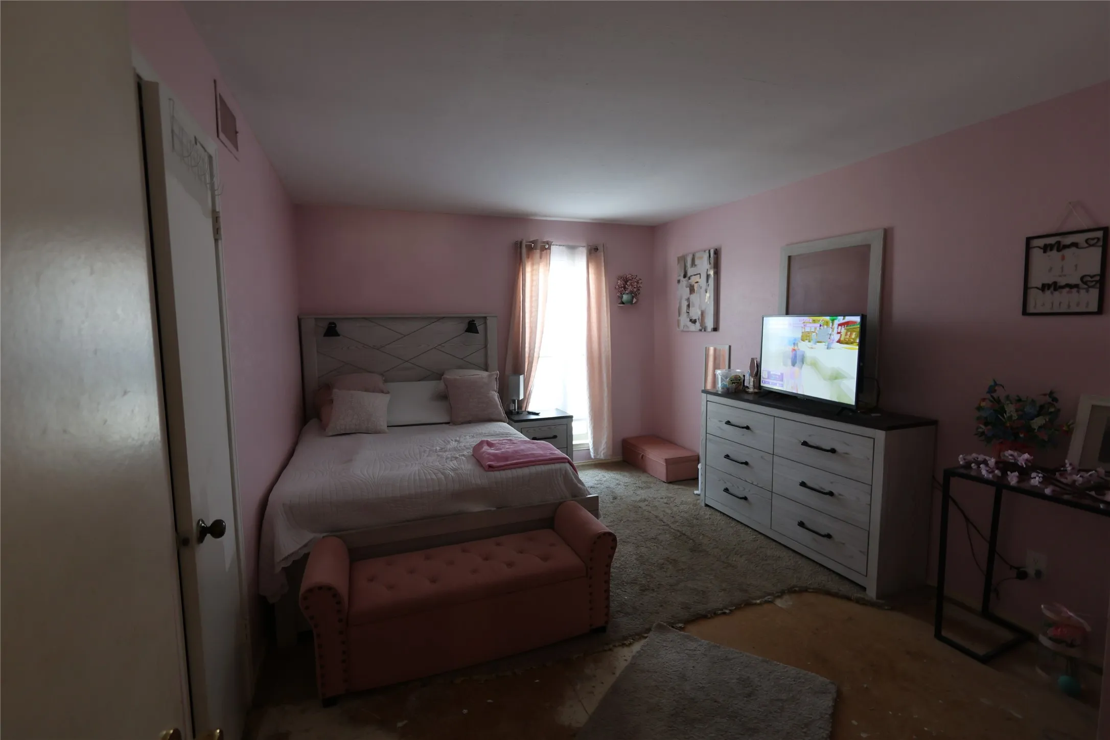 Condominium For Sale in Dallas County , 900 S Weatherred Drive 900F, Richardson, Texas 75080, 2 Bedroom, 2 Bathroom, Garage spaces, 987 Sqft, built in 1967, mls#21372285, Real Estate Agent in Richardson, Homes For Sale in Dallas county, Homes For Sale in Richardson, Realtor in Richardson Texas, Real Estate Brokerage Independent Realty Texas, Luminita Cordes Realtor