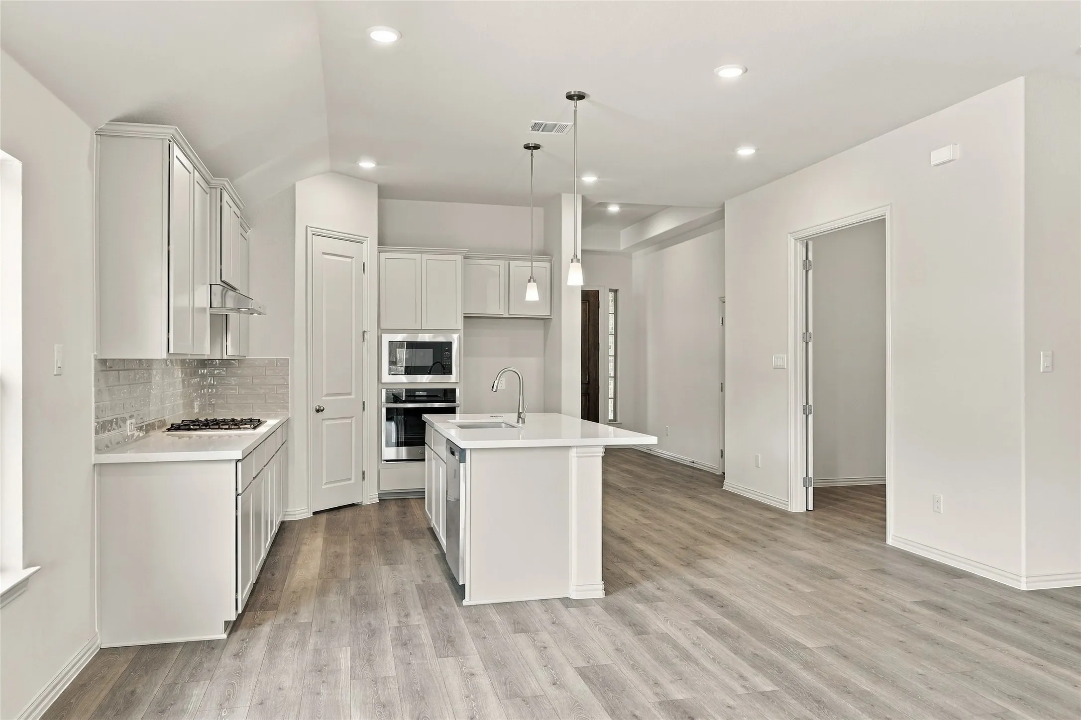 Single Family Residence For Sale in Denton County , 944 Alberta Spruce Road, Fort Worth, Texas 76247, 4 Bedroom, 3 Bathroom, 2 Garage spaces, 2,210 Sqft, built in 2026, mls#21371759, Real Estate Agent in Fort Worth, Homes For Sale in Denton county, Homes For Sale in Fort Worth, Realtor in Fort Worth Texas, Real Estate Brokerage Independent Realty Texas, Luminita Cordes Realtor