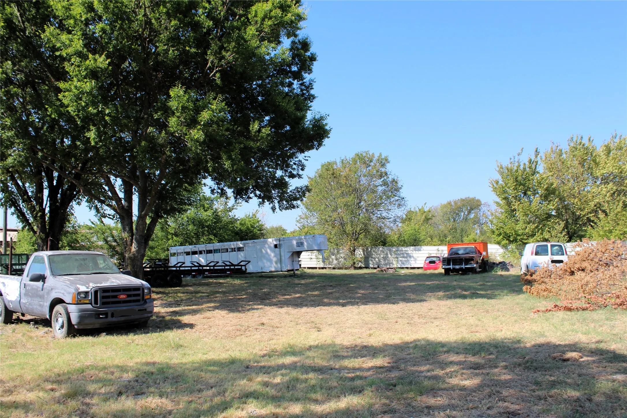 Unimproved Land For Sale in Kaufman County , 9820 E Highway 175, Kemp, Texas 75143, 0, 0, Garage spaces, 0 Sqft, built in 1951, mls#21372292, Real Estate Agent in Kemp, Homes For Sale in Kaufman county, Homes For Sale in Kemp, Realtor in Kemp Texas, Real Estate Brokerage Independent Realty Texas, Luminita Cordes Realtor