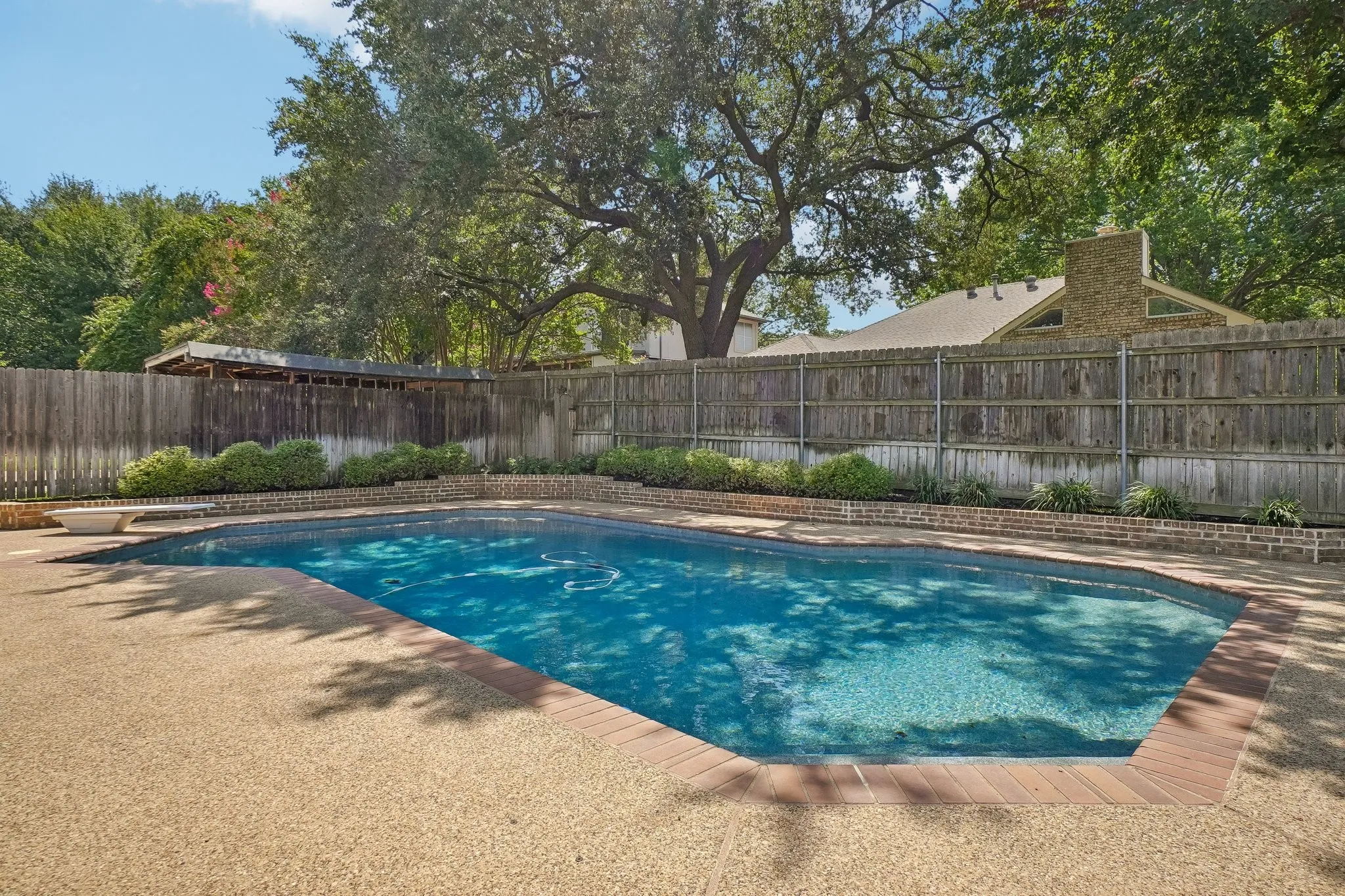 Single Family Residence For Sale in Tarrant County , 3231 Summerfield Drive, Grapevine, Texas 76051, 4 Bedroom, 3 Bathroom, 2 Garage spaces, 2,688 Sqft, built in 1985, mls#21369756, Real Estate Agent in Grapevine, Homes For Sale in Tarrant county, Homes For Sale in Grapevine, Realtor in Grapevine Texas, Real Estate Brokerage Independent Realty Texas, Luminita Cordes Realtor