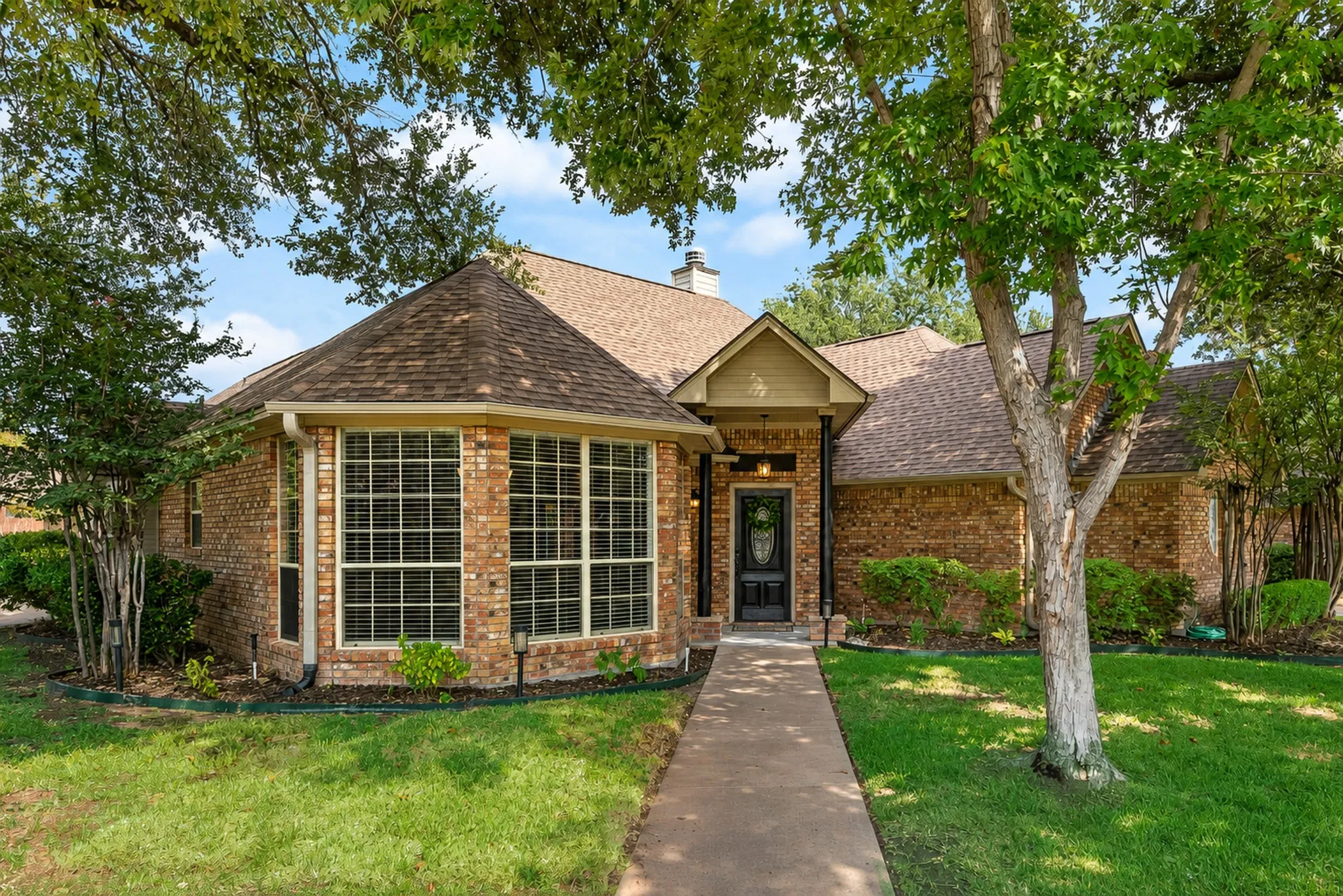 Beautiful, timeless curb appeal.