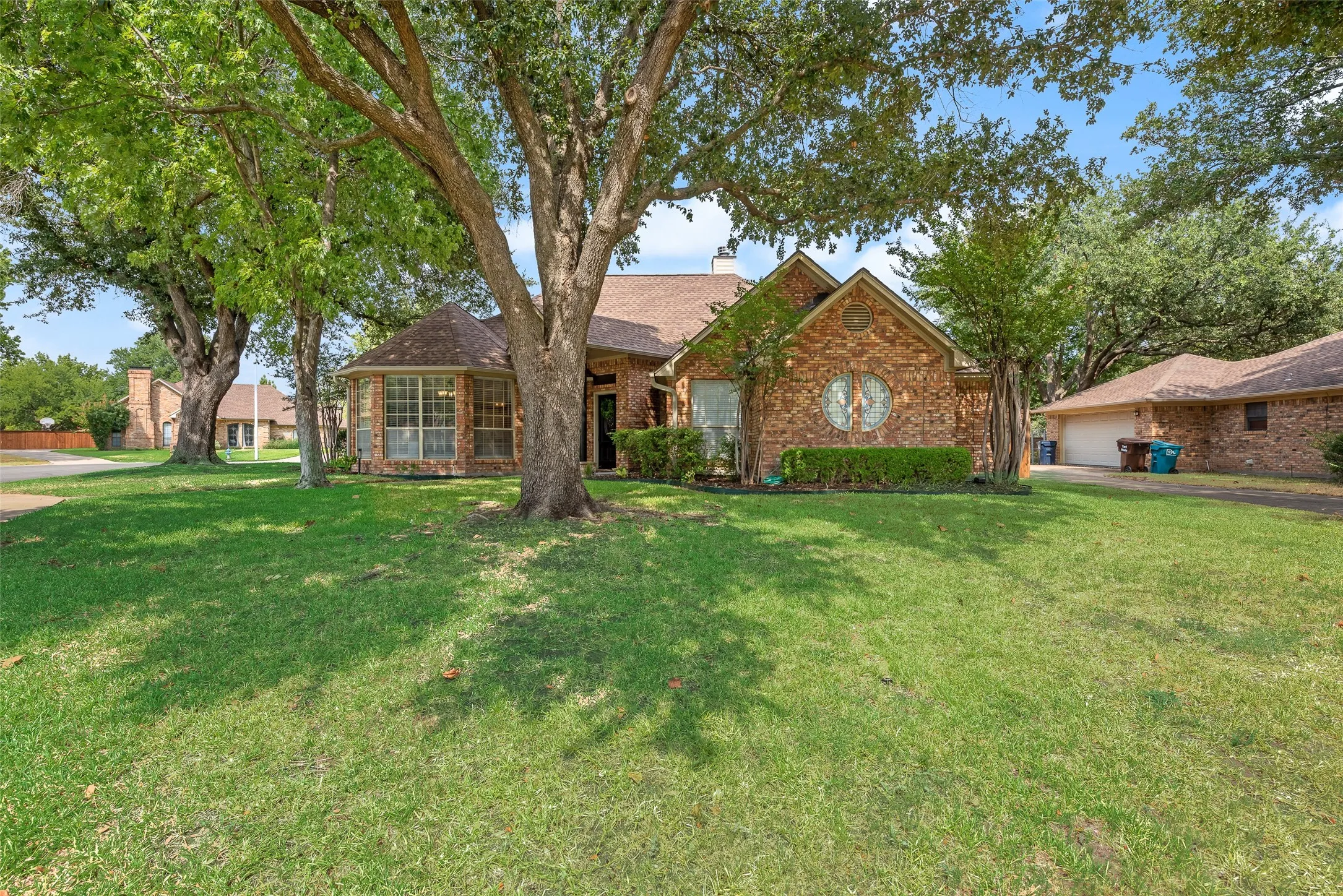 More than .25 acres on a corner lot in a cul-de-sac
