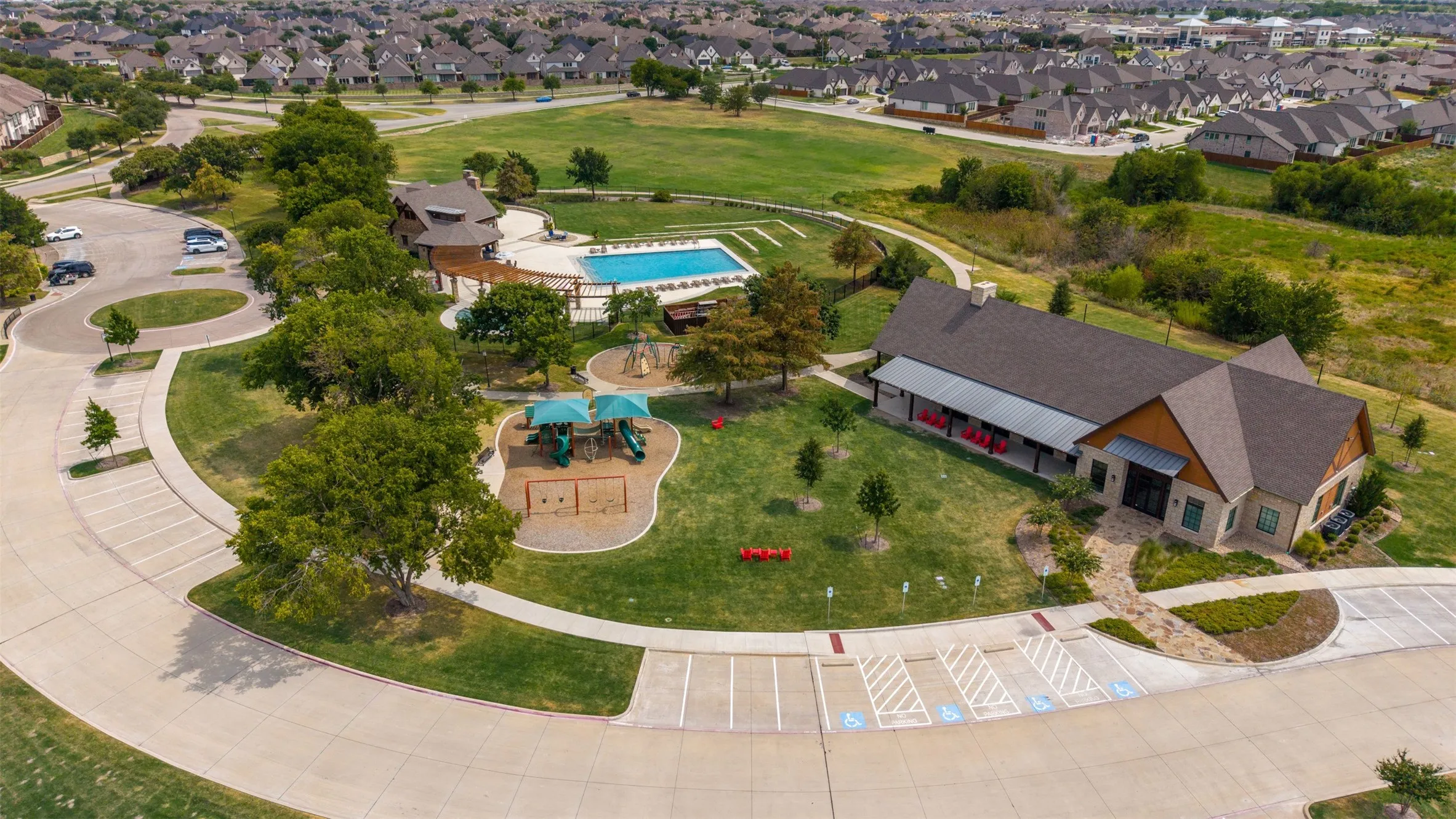 Single Family Residence For Sale in Kaufman County , 1802 Balfour Bend, Forney, Texas 75126, 5 Bedroom, 4 Bathroom, 2 Garage spaces, 3,583 Sqft, built in 2023, mls#21370490, Real Estate Agent in Forney, Homes For Sale in Kaufman county, Homes For Sale in Forney, Realtor in Forney Texas, Real Estate Brokerage Independent Realty Texas, Luminita Cordes Realtor