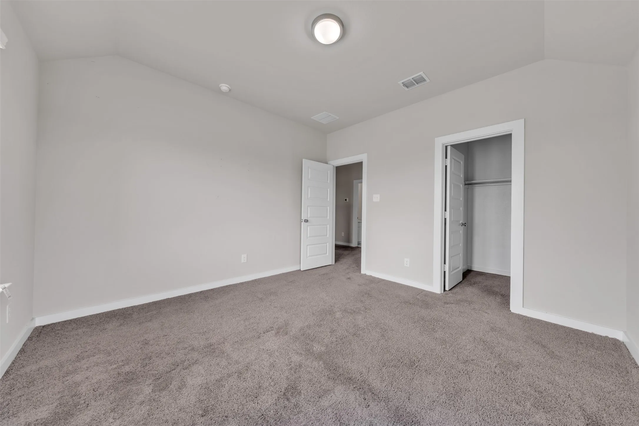 Single Family Residence For Sale in Kaufman County , 1802 Balfour Bend, Forney, Texas 75126, 5 Bedroom, 4 Bathroom, 2 Garage spaces, 3,583 Sqft, built in 2023, mls#21370490, Real Estate Agent in Forney, Homes For Sale in Kaufman county, Homes For Sale in Forney, Realtor in Forney Texas, Real Estate Brokerage Independent Realty Texas, Luminita Cordes Realtor