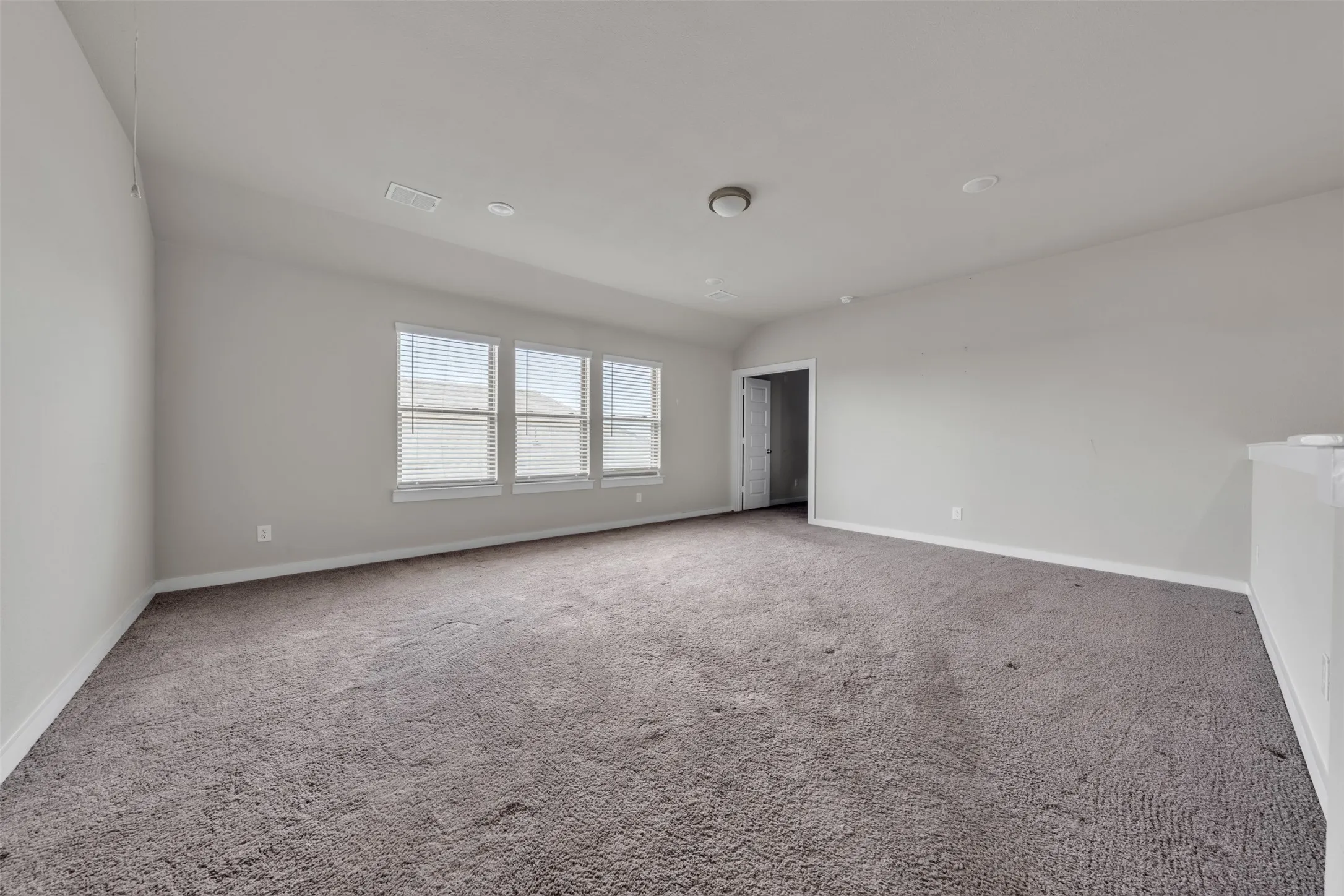 Single Family Residence For Sale in Kaufman County , 1802 Balfour Bend, Forney, Texas 75126, 5 Bedroom, 4 Bathroom, 2 Garage spaces, 3,583 Sqft, built in 2023, mls#21370490, Real Estate Agent in Forney, Homes For Sale in Kaufman county, Homes For Sale in Forney, Realtor in Forney Texas, Real Estate Brokerage Independent Realty Texas, Luminita Cordes Realtor