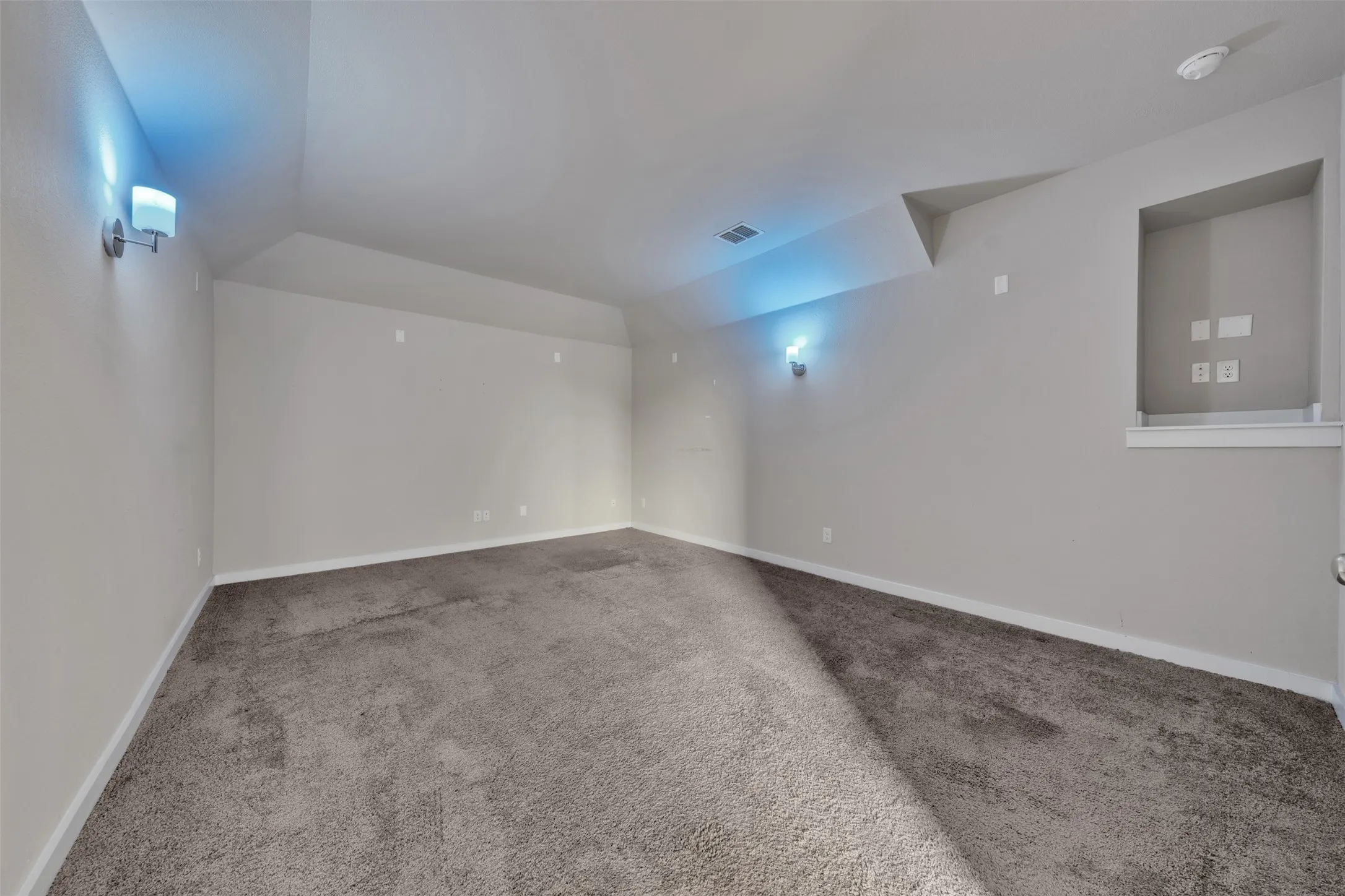 Single Family Residence For Sale in Kaufman County , 1802 Balfour Bend, Forney, Texas 75126, 5 Bedroom, 4 Bathroom, 2 Garage spaces, 3,583 Sqft, built in 2023, mls#21370490, Real Estate Agent in Forney, Homes For Sale in Kaufman county, Homes For Sale in Forney, Realtor in Forney Texas, Real Estate Brokerage Independent Realty Texas, Luminita Cordes Realtor