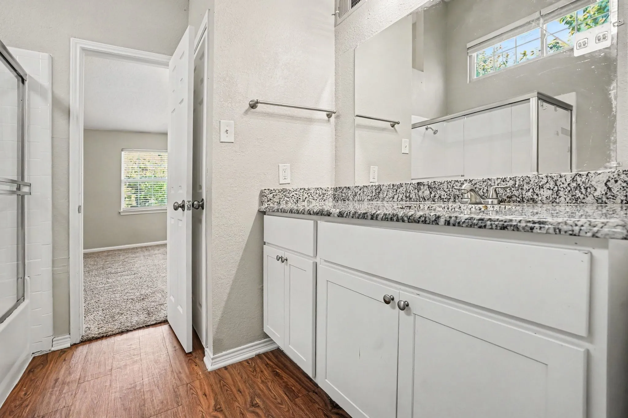 Single Family Residence For Sale in Dallas County , 307 Hopewell Street, Grand Prairie, Texas 75052, 3 Bedroom, 3 Bathroom, 2 Garage spaces, 1,630 Sqft, built in 1985, mls#21371772, Real Estate Agent in Grand Prairie, Homes For Sale in Dallas county, Homes For Sale in Grand Prairie, Realtor in Grand Prairie Texas, Real Estate Brokerage Independent Realty Texas, Luminita Cordes Realtor