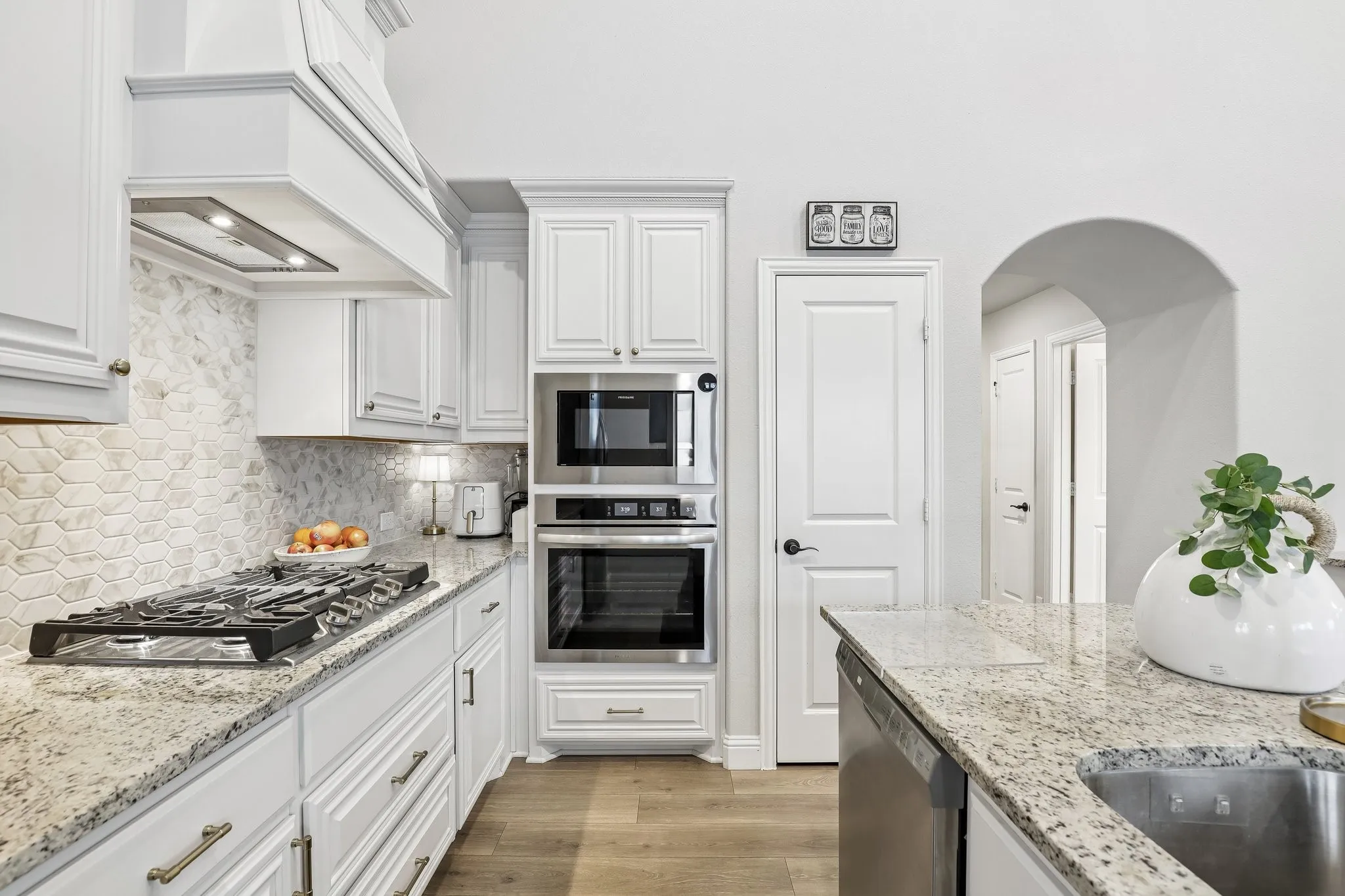 Single Family Residence For Sale in Dallas County , 166 Martinique Drive, Lancaster, Texas 75146, 4 Bedroom, 3 Bathroom, 2 Garage spaces, 2,335 Sqft, built in 2023, mls#21372200, Real Estate Agent in Lancaster, Homes For Sale in Dallas county, Homes For Sale in Lancaster, Realtor in Lancaster Texas, Real Estate Brokerage Independent Realty Texas, Luminita Cordes Realtor