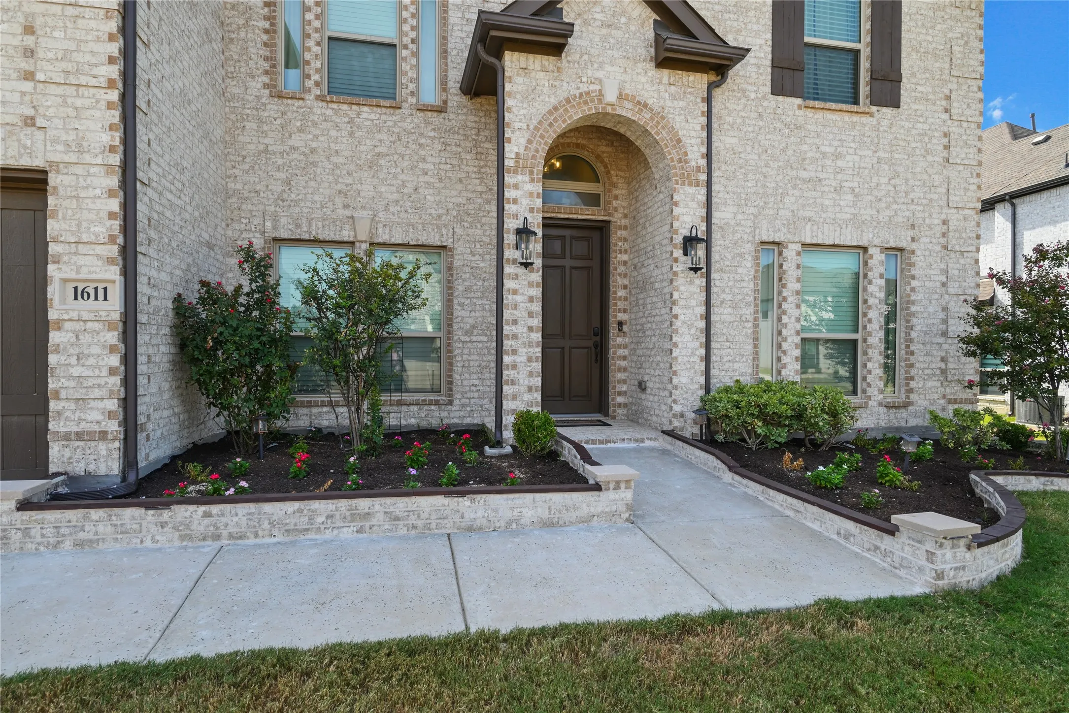 Single Family Residence For Sale in Collin County , 1611 Mc Master Lane, Prosper, Texas 75078, 5 Bedroom, 4 Bathroom, 2 Garage spaces, 3,673 Sqft, built in 2023, mls#21366421, Real Estate Agent in Prosper, Homes For Sale in Collin county, Homes For Sale in Prosper, Realtor in Prosper Texas, Real Estate Brokerage Independent Realty Texas, Luminita Cordes Realtor