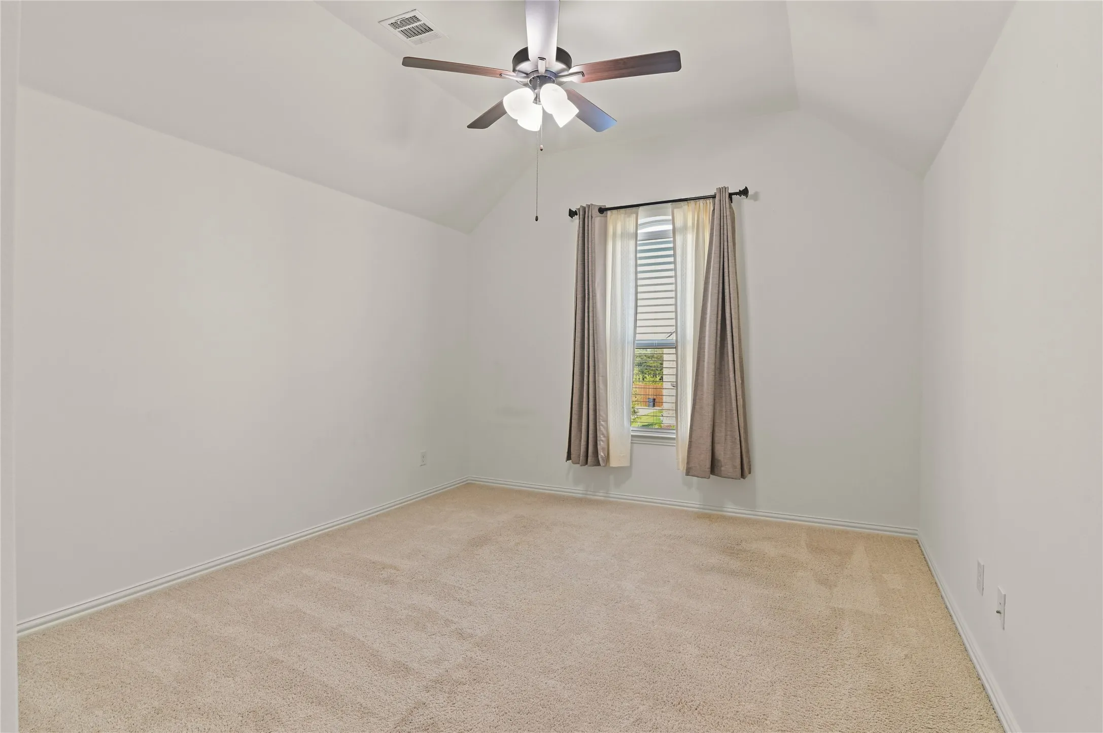 Single Family Residence For Sale in Collin County , 1611 Mc Master Lane, Prosper, Texas 75078, 5 Bedroom, 4 Bathroom, 2 Garage spaces, 3,673 Sqft, built in 2023, mls#21366421, Real Estate Agent in Prosper, Homes For Sale in Collin county, Homes For Sale in Prosper, Realtor in Prosper Texas, Real Estate Brokerage Independent Realty Texas, Luminita Cordes Realtor