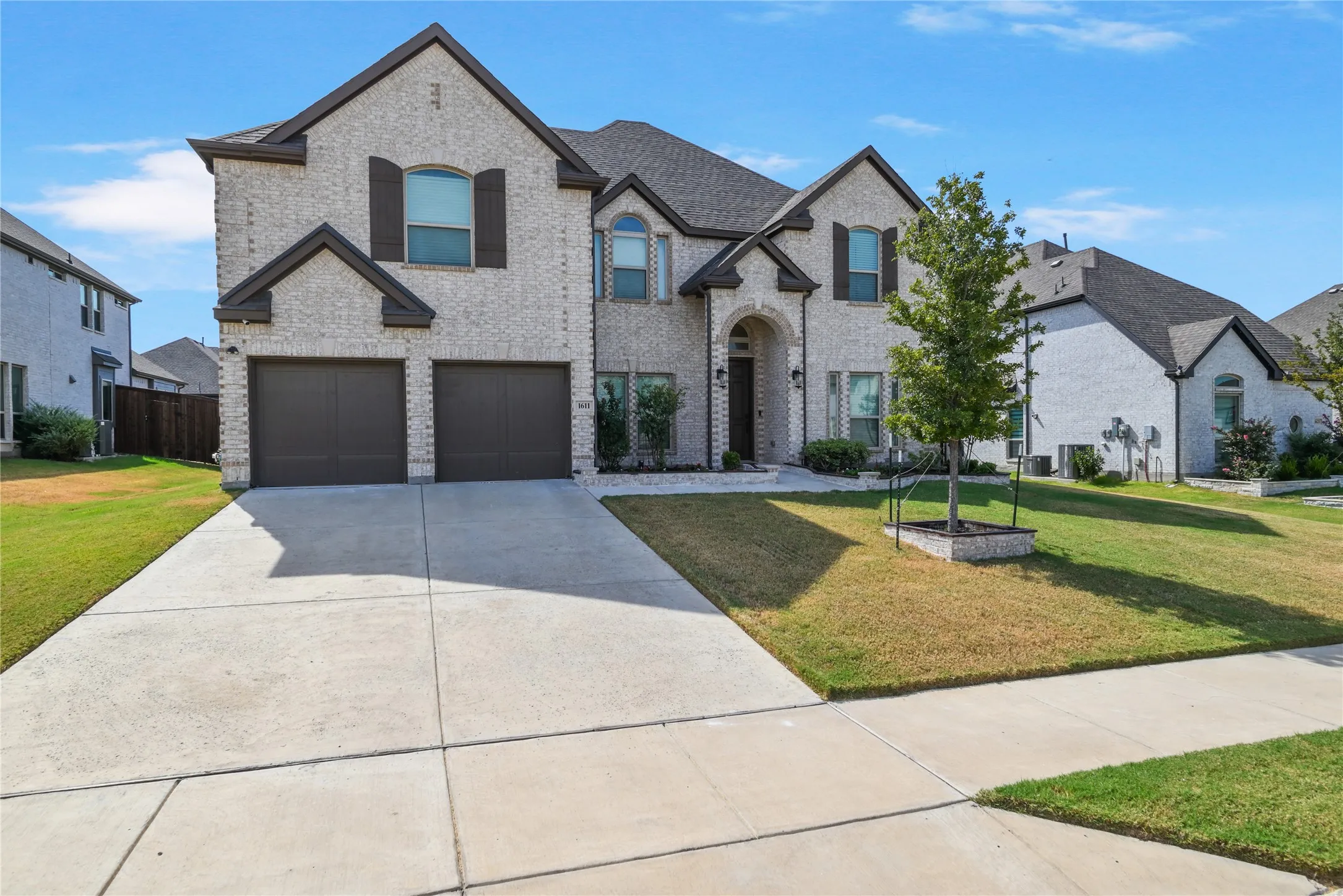 Single Family Residence For Sale in Collin County , 1611 Mc Master Lane, Prosper, Texas 75078, 5 Bedroom, 4 Bathroom, 2 Garage spaces, 3,673 Sqft, built in 2023, mls#21366421, Real Estate Agent in Prosper, Homes For Sale in Collin county, Homes For Sale in Prosper, Realtor in Prosper Texas, Real Estate Brokerage Independent Realty Texas, Luminita Cordes Realtor