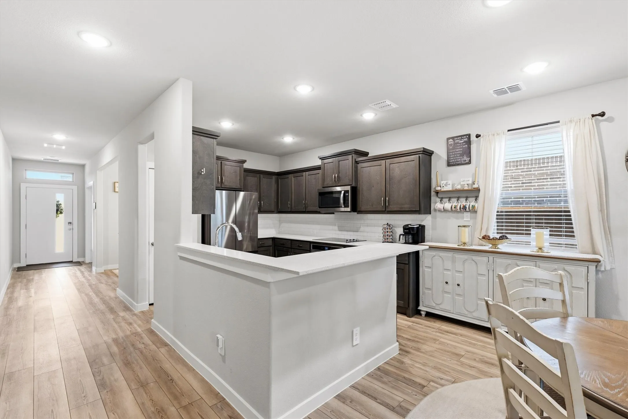 Single Family Residence For Sale in Hunt County , 3213 Timineri Lane, Royse City, Texas 75189, 5 Bedroom, 4 Bathroom, 2 Garage spaces, 2,982 Sqft, built in 2022, mls#21371044, Real Estate Agent in Royse City, Homes For Sale in Hunt county, Homes For Sale in Royse City, Realtor in Royse City Texas, Real Estate Brokerage Independent Realty Texas, Luminita Cordes Realtor