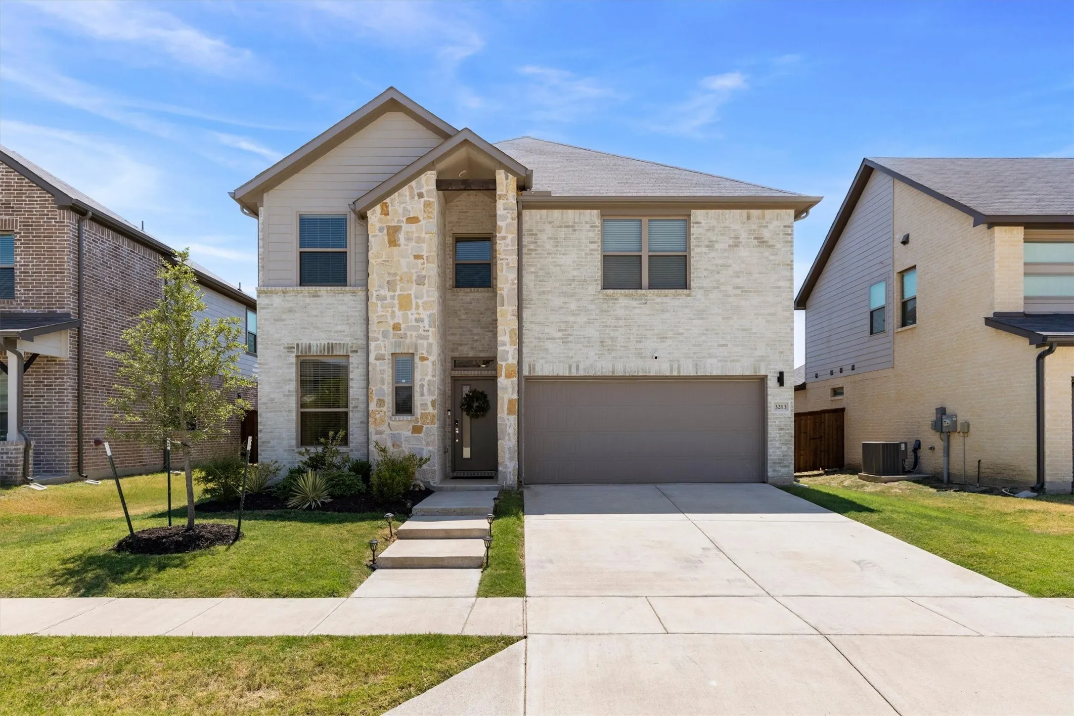 Single Family Residence For Sale in Hunt County , 3213 Timineri Lane, Royse City, Texas 75189, 5 Bedroom, 4 Bathroom, 2 Garage spaces, 2,982 Sqft, built in 2022, mls#21371044, Real Estate Agent in Royse City, Homes For Sale in Hunt county, Homes For Sale in Royse City, Realtor in Royse City Texas, Real Estate Brokerage Independent Realty Texas, Luminita Cordes Realtor