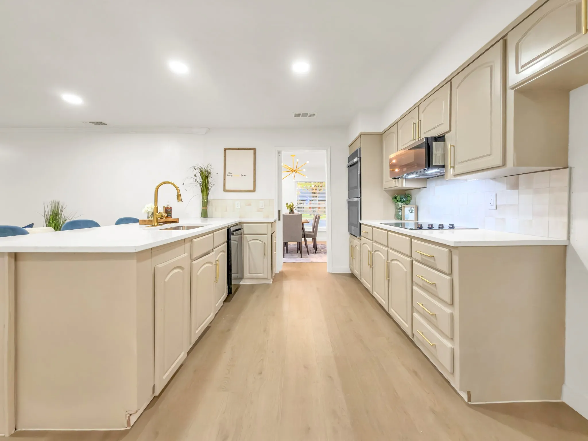 Single Family Residence For Sale in Dallas County , 2633 Locksley, Irving, Texas 75061, 3 Bedroom, 2 Bathroom, 1 Garage spaces, 1,954 Sqft, built in 1963, mls#21372295, Real Estate Agent in Irving, Homes For Sale in Dallas county, Homes For Sale in Irving, Realtor in Irving Texas, Real Estate Brokerage Independent Realty Texas, Luminita Cordes Realtor