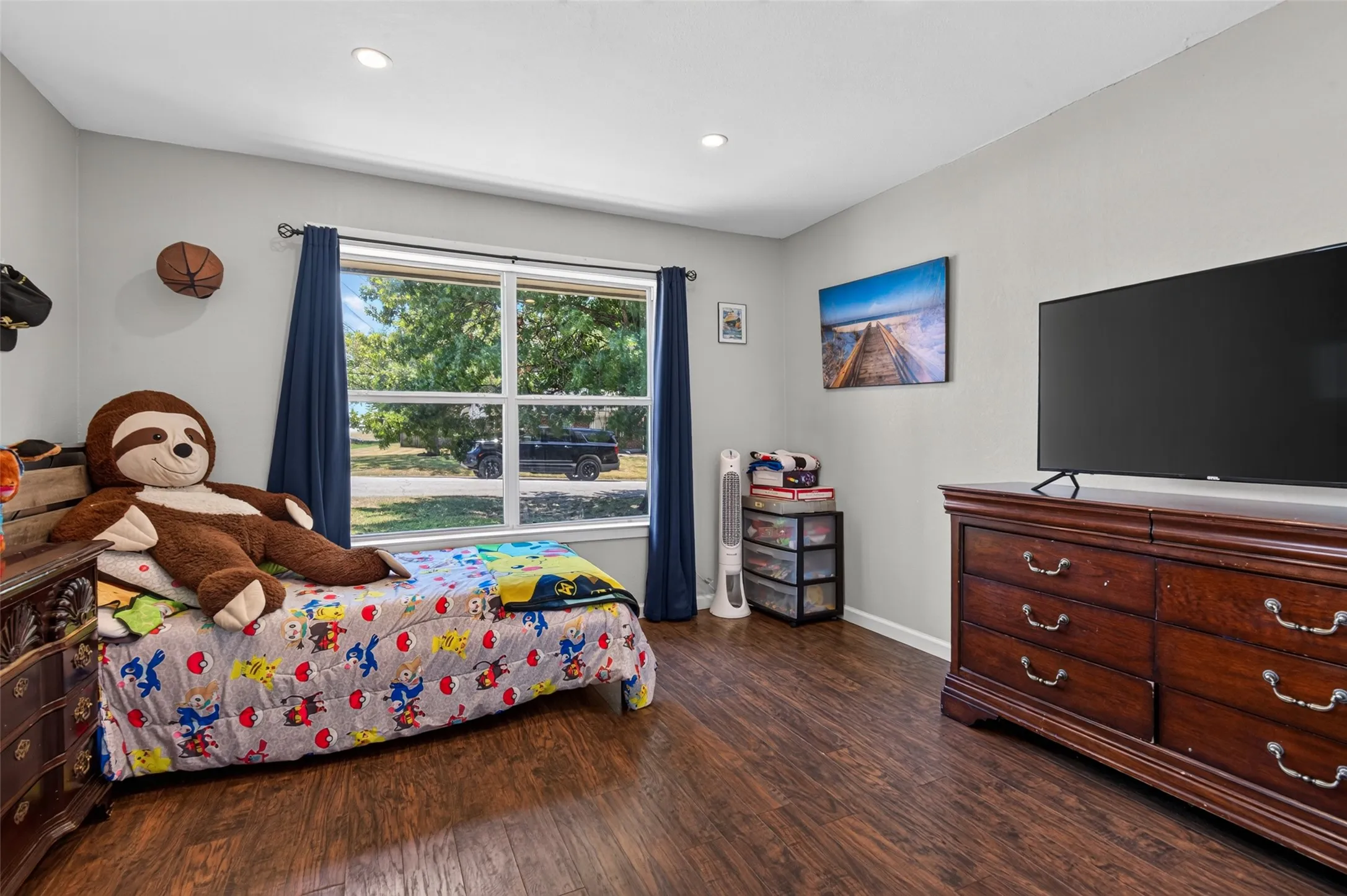 Single Family Residence For Sale in Hunt County , 2400 Kent Circle, Greenville, Texas 75402, 3 Bedroom, 2 Bathroom, 2 Garage spaces, 2,064 Sqft, built in 1970, mls#21372172, Real Estate Agent in Greenville, Homes For Sale in Hunt county, Homes For Sale in Greenville, Realtor in Greenville Texas, Real Estate Brokerage Independent Realty Texas, Luminita Cordes Realtor