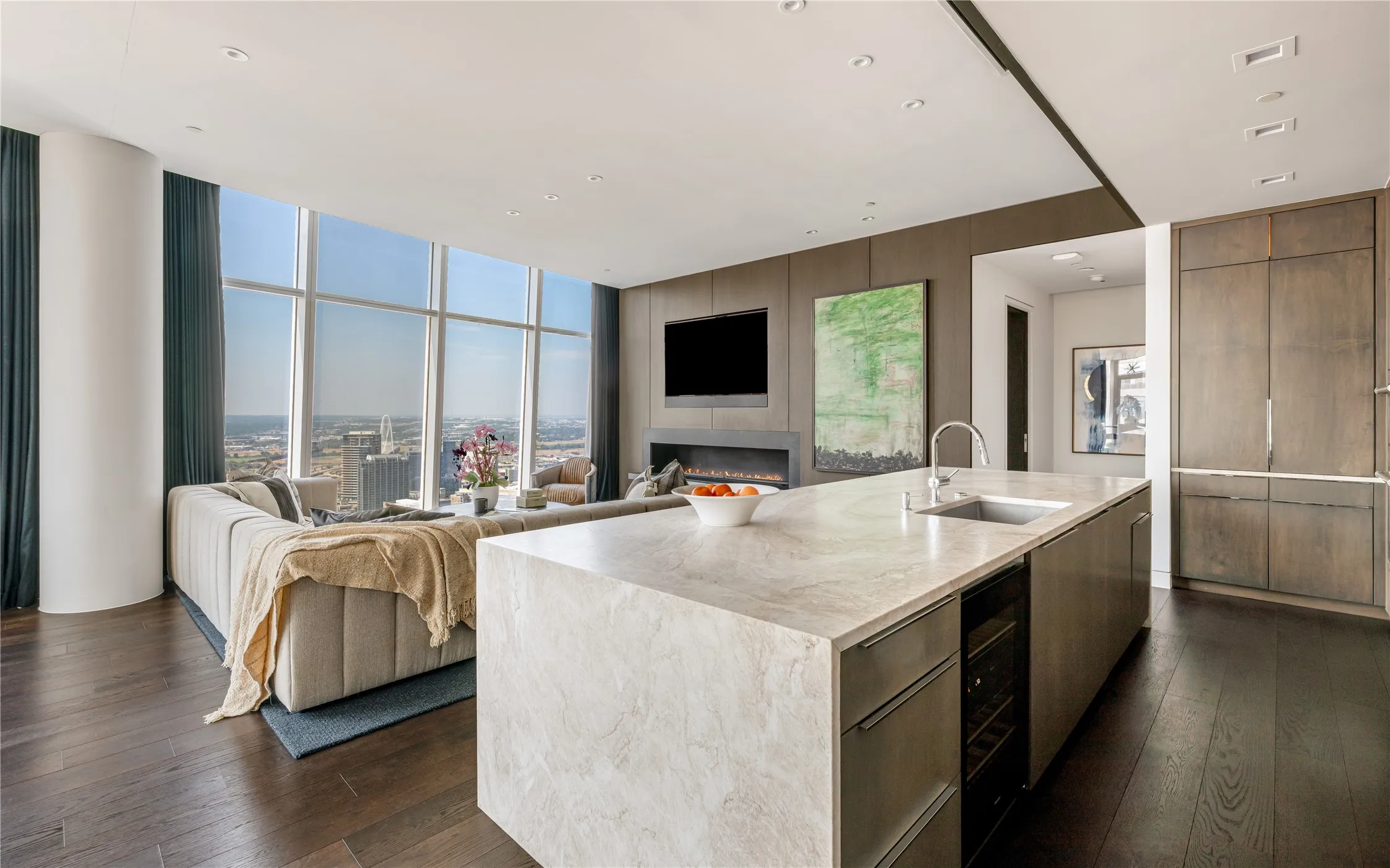 Condominium For Sale in Dallas County , 1918 Olive Street 3403, Dallas, Texas 75201, 2 Bedroom, 2 Bathroom, 2 Garage spaces, 2,417 Sqft, built in 2012, mls#21372283, Real Estate Agent in Dallas, Homes For Sale in Dallas county, Homes For Sale in Dallas, Realtor in Dallas Texas, Real Estate Brokerage Independent Realty Texas, Luminita Cordes Realtor