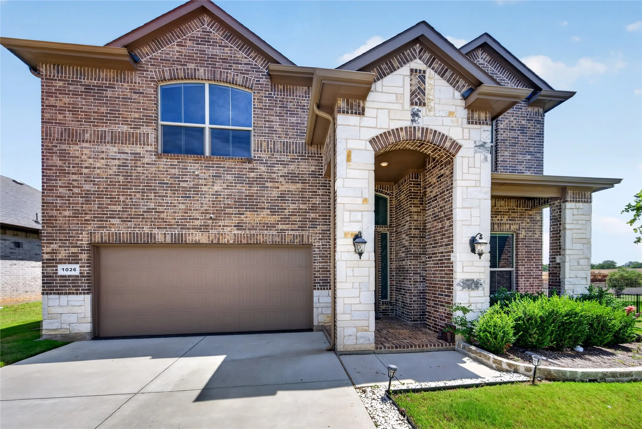 Single Family Residence For Rent in Denton County , 1026 camphor Street, Hickory Creek, Texas 75065, 4 Bedroom, 4 Bathroom, 2 Garage spaces, 2,826 Sqft, built in 2020, mls#21372319, Real Estate Agent in Hickory Creek, Homes For Rent in Denton county, Homes For Rent in Hickory Creek, Realtor in Hickory Creek Texas, Real Estate Brokerage Independent Realty Texas, Luminita Cordes Realtor