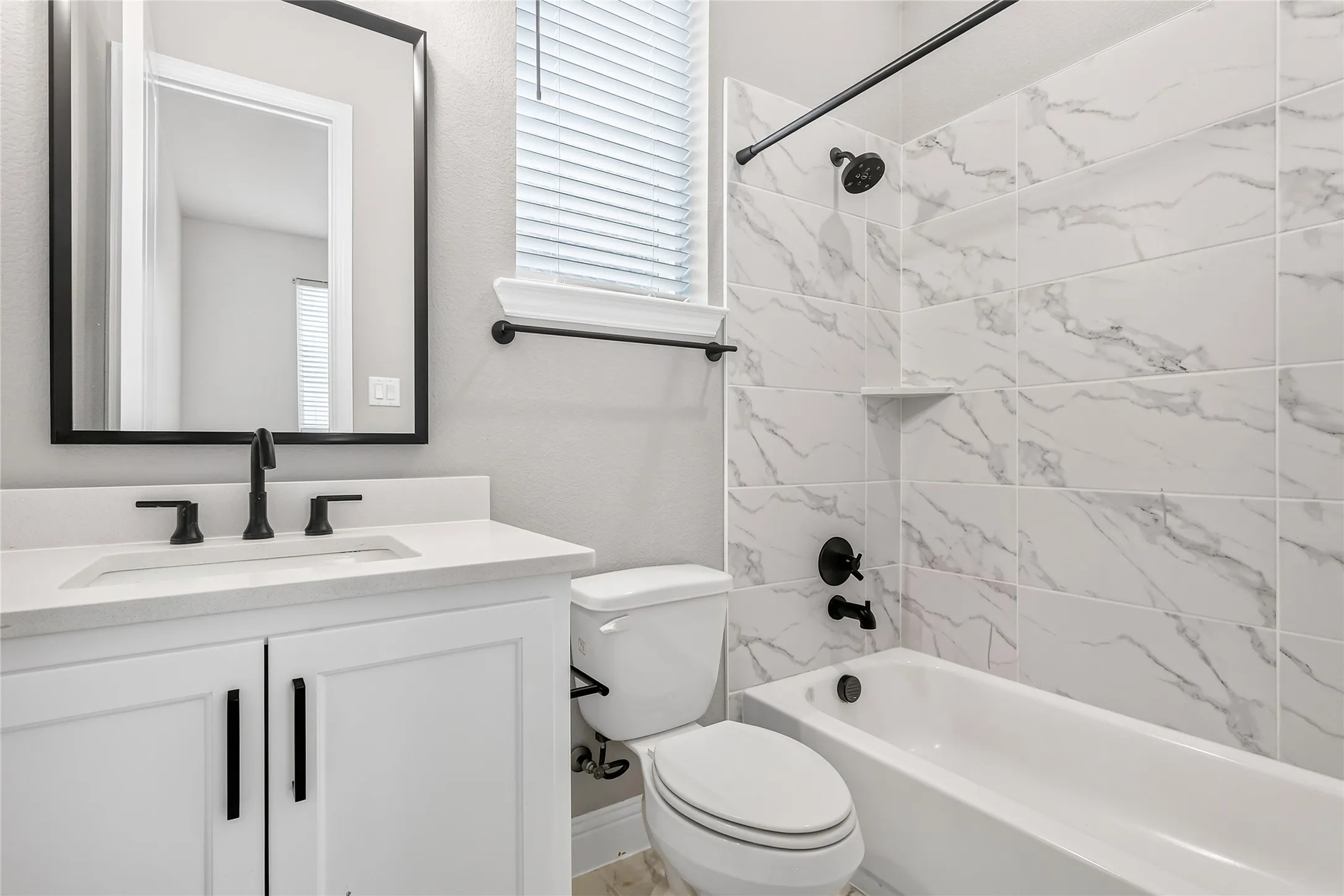 Guest bedroom ensuite