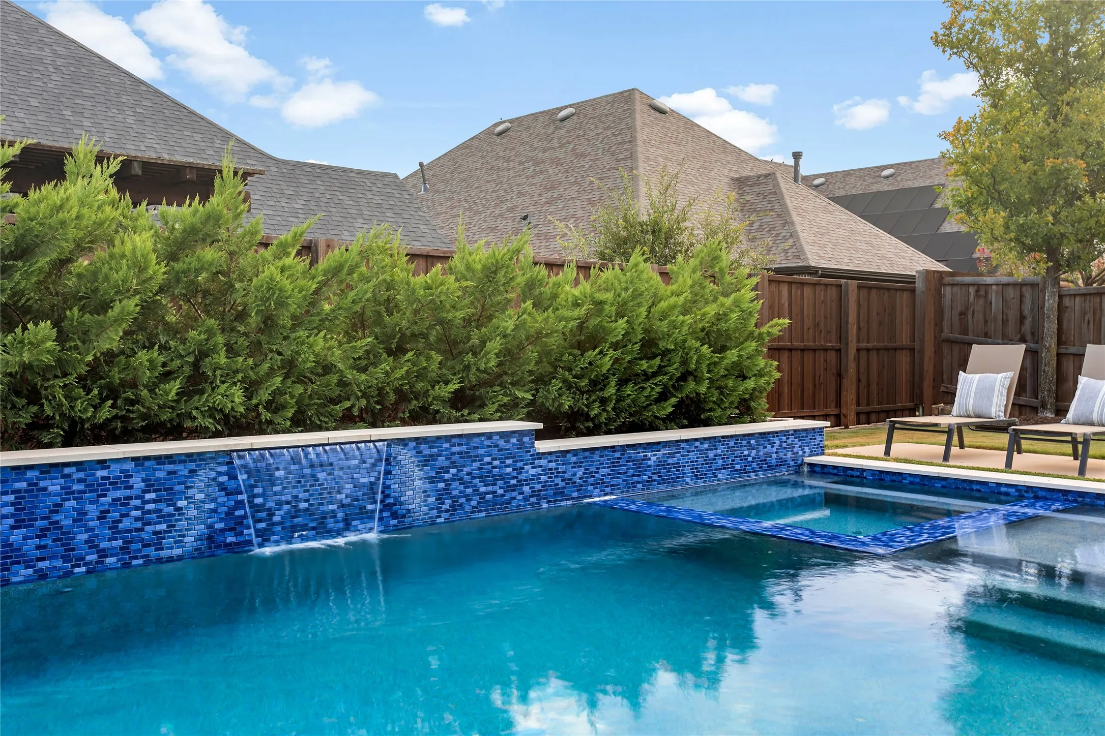 Single Family Residence For Sale in Collin County , 1581 Turnberry Drive, Prosper, Texas 75078, 5 Bedroom, 6 Bathroom, 3 Garage spaces, 4,169 Sqft, built in 2021, mls#21368720, Real Estate Agent in Prosper, Homes For Sale in Collin county, Homes For Sale in Prosper, Realtor in Prosper Texas, Real Estate Brokerage Independent Realty Texas, Luminita Cordes Realtor