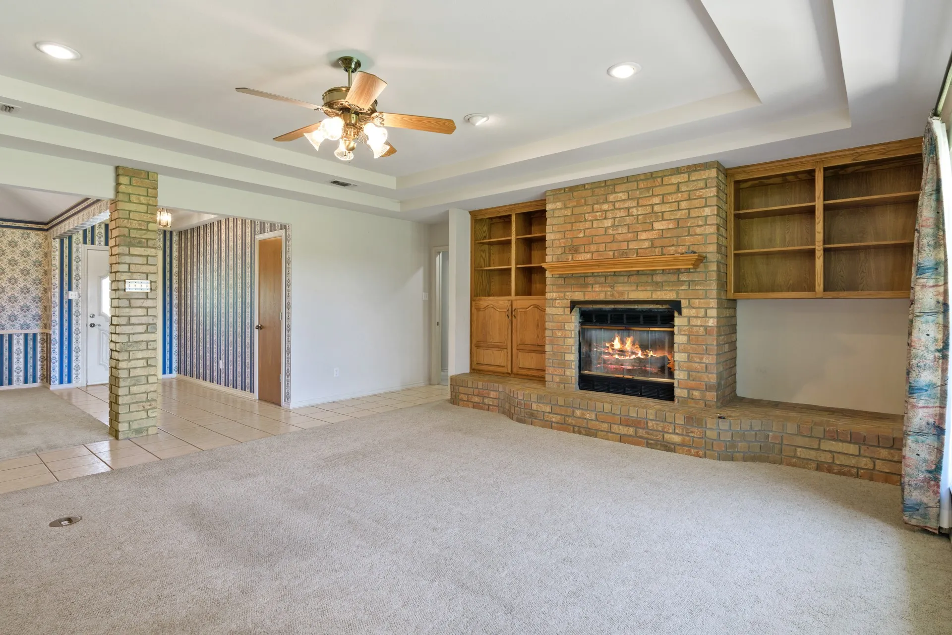 Single Family Residence For Sale in Titus County , 1149 County Road 4510, Mt Pleasant, Texas 75455, 3 Bedroom, 3 Bathroom, 2 Garage spaces, 2,046 Sqft, built in 1995, mls#21371833, Real Estate Agent in Mt Pleasant, Homes For Sale in Titus county, Homes For Sale in Mt Pleasant, Realtor in Mt Pleasant Texas, Real Estate Brokerage Independent Realty Texas, Luminita Cordes Realtor